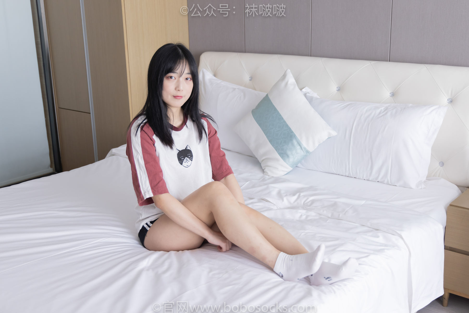 BoBoSocks袜啵啵 No.036 菠萝-帆布鞋、白棉袜、裸足