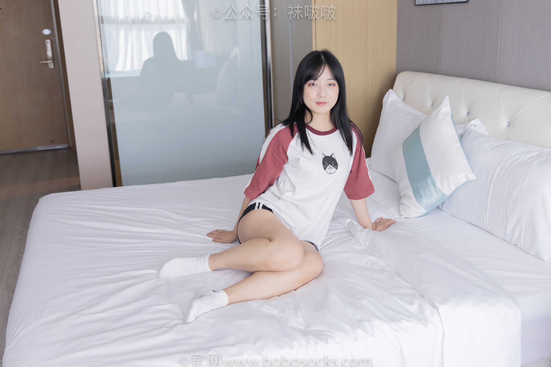 BoBoSocks袜啵啵 No.036 菠萝-帆布鞋、白棉袜、裸足