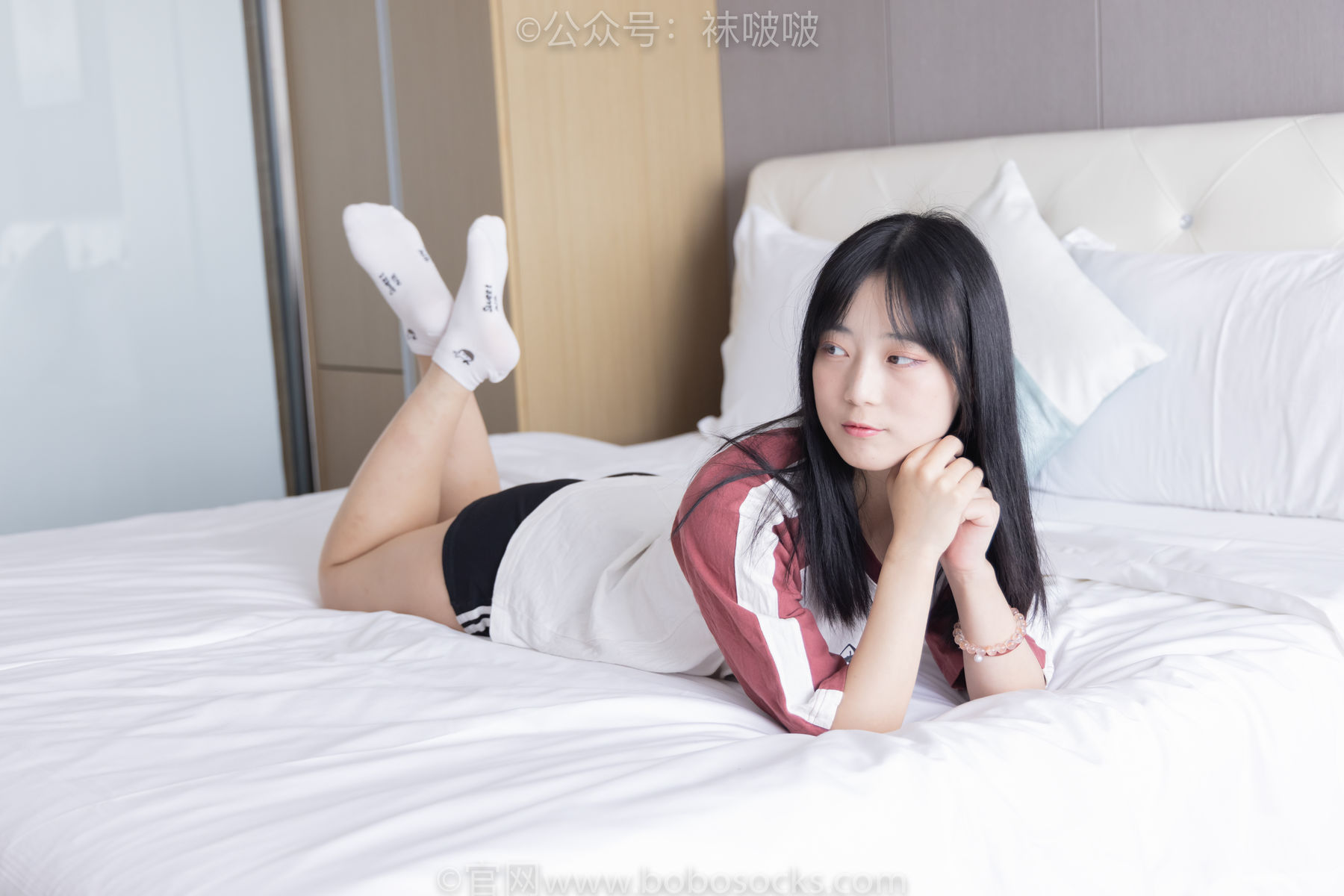 BoBoSocks袜啵啵 No.036 菠萝-帆布鞋、白棉袜、裸足
