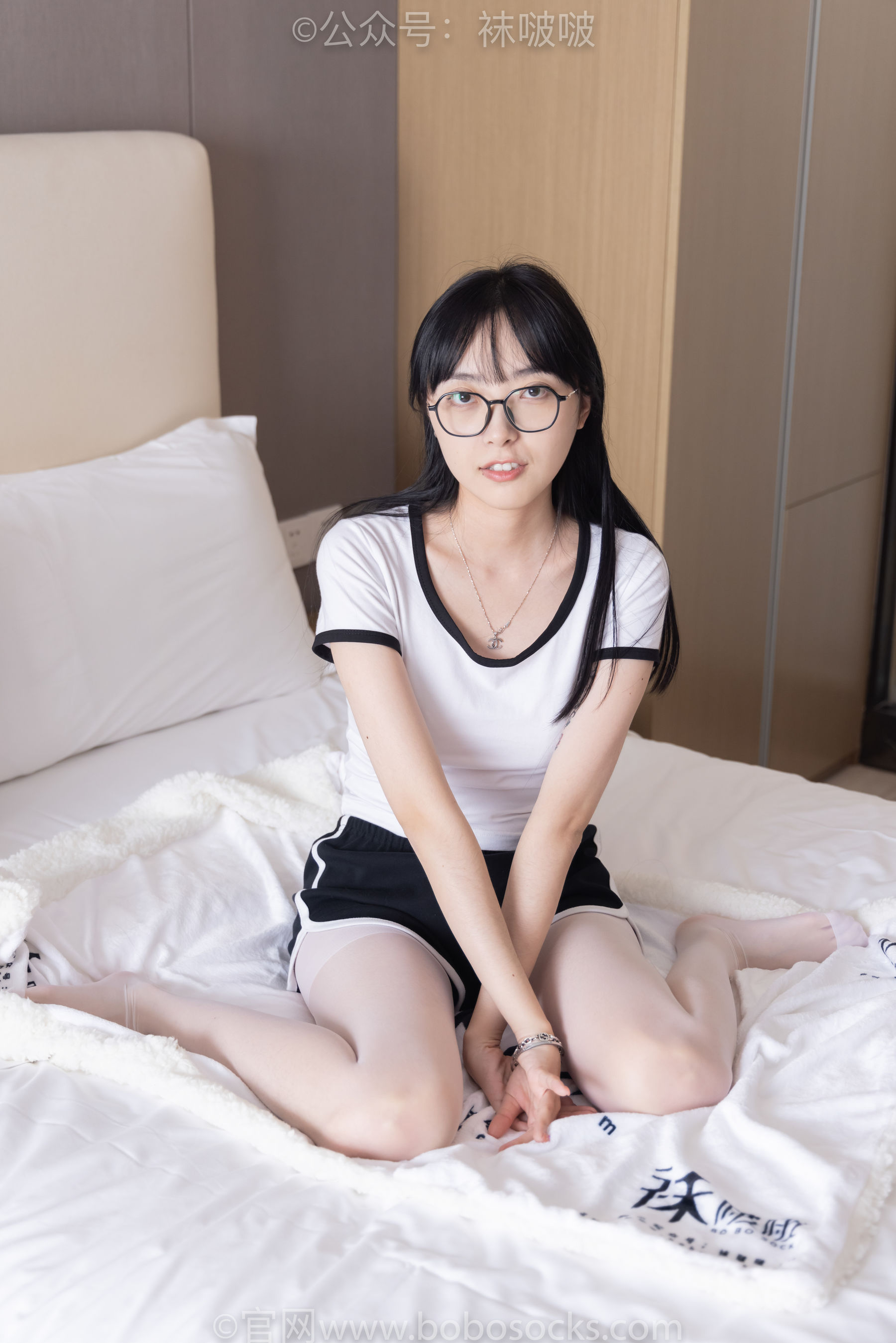 BoBoSocks袜啵啵 No.037 稚予-帆布鞋、短白棉袜、白丝