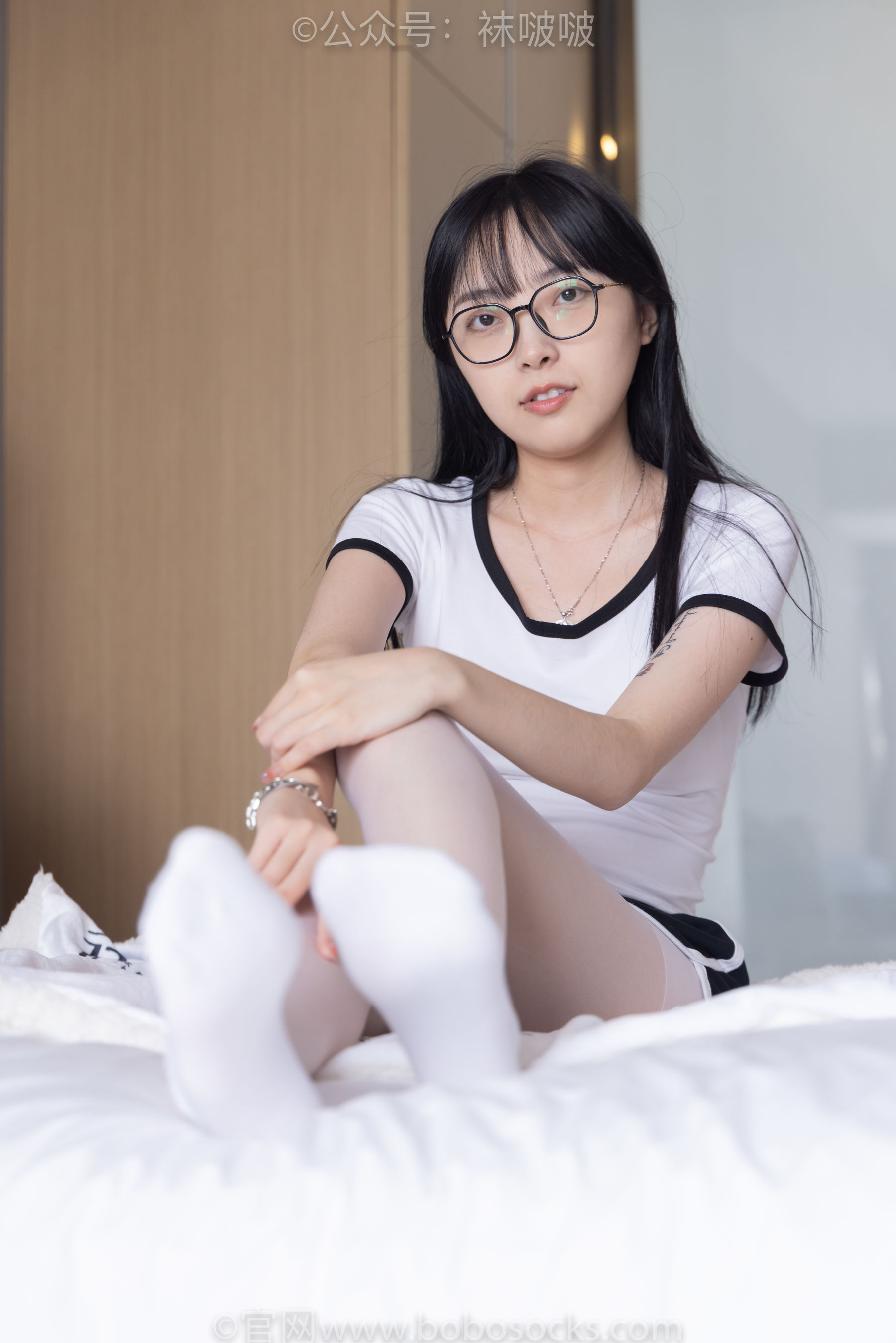 BoBoSocks袜啵啵 No.037 稚予-帆布鞋、短白棉袜、白丝