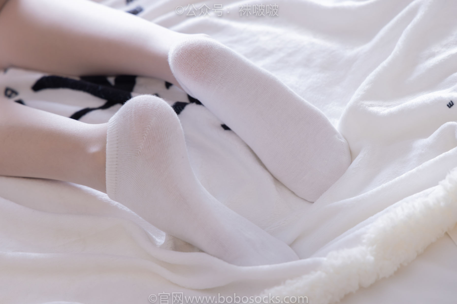 BoBoSocks袜啵啵 No.037 稚予-帆布鞋、短白棉袜、白丝