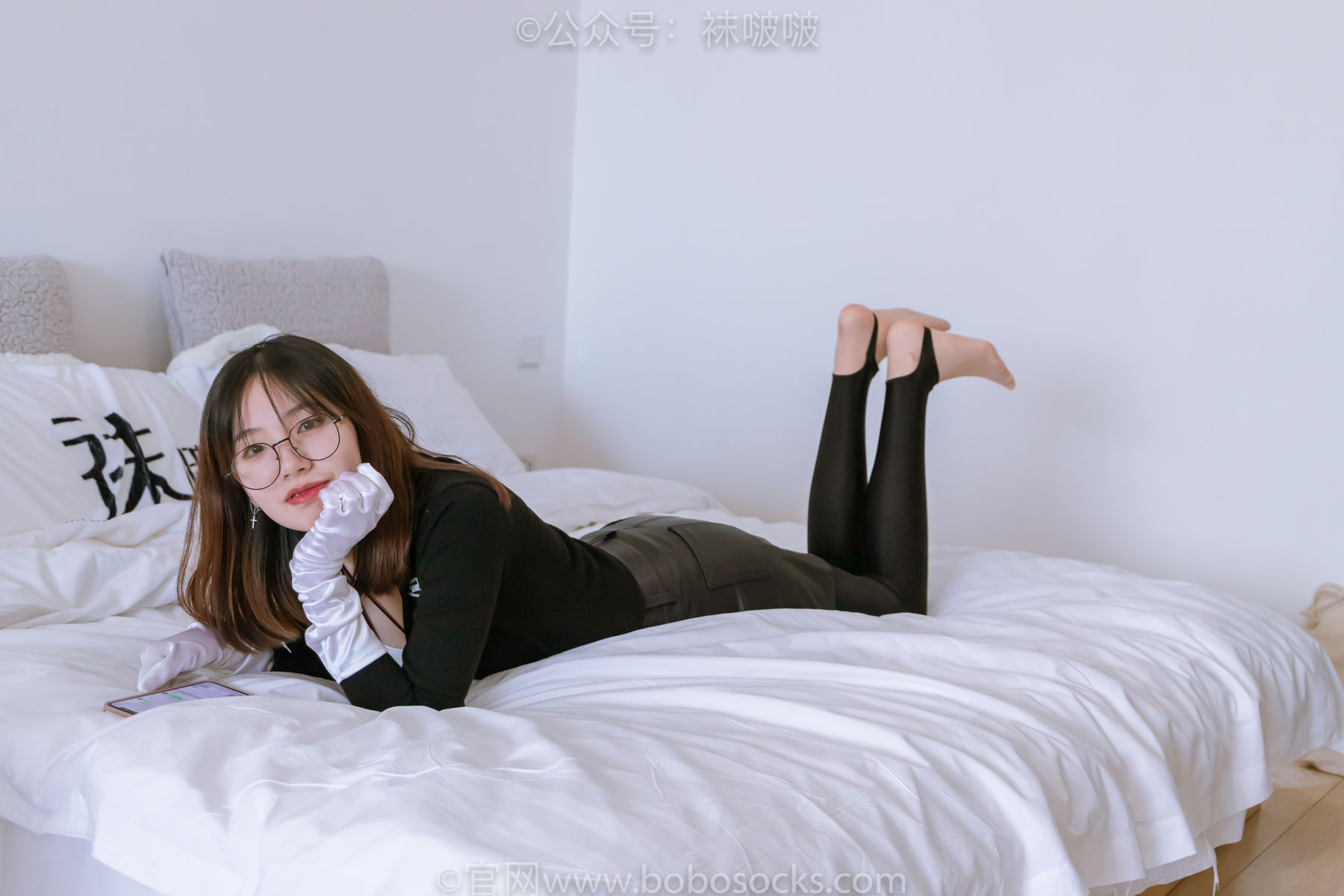 BoBoSocks袜啵啵 No.041 小甜豆-高跟长靴、黑色踩脚裤、肉丝