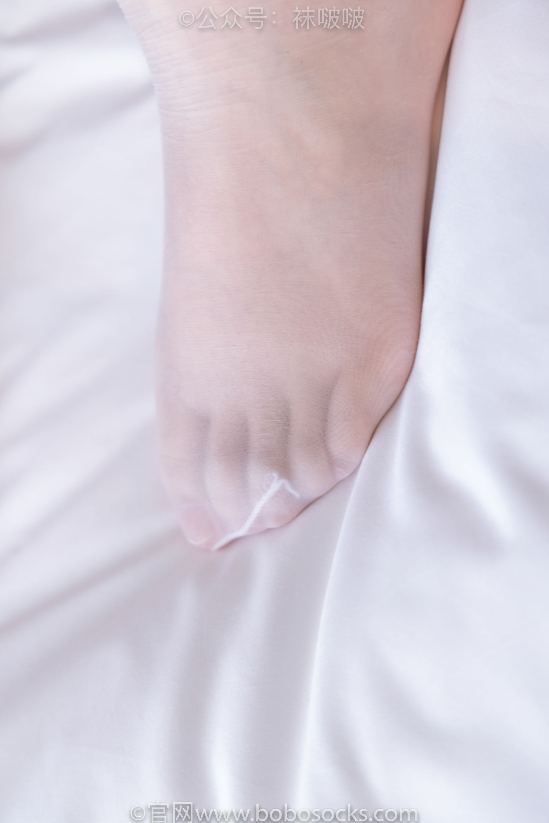 BoBoSocks袜啵啵 No.042 砂糖-校服、板鞋、白棉袜、油亮白丝