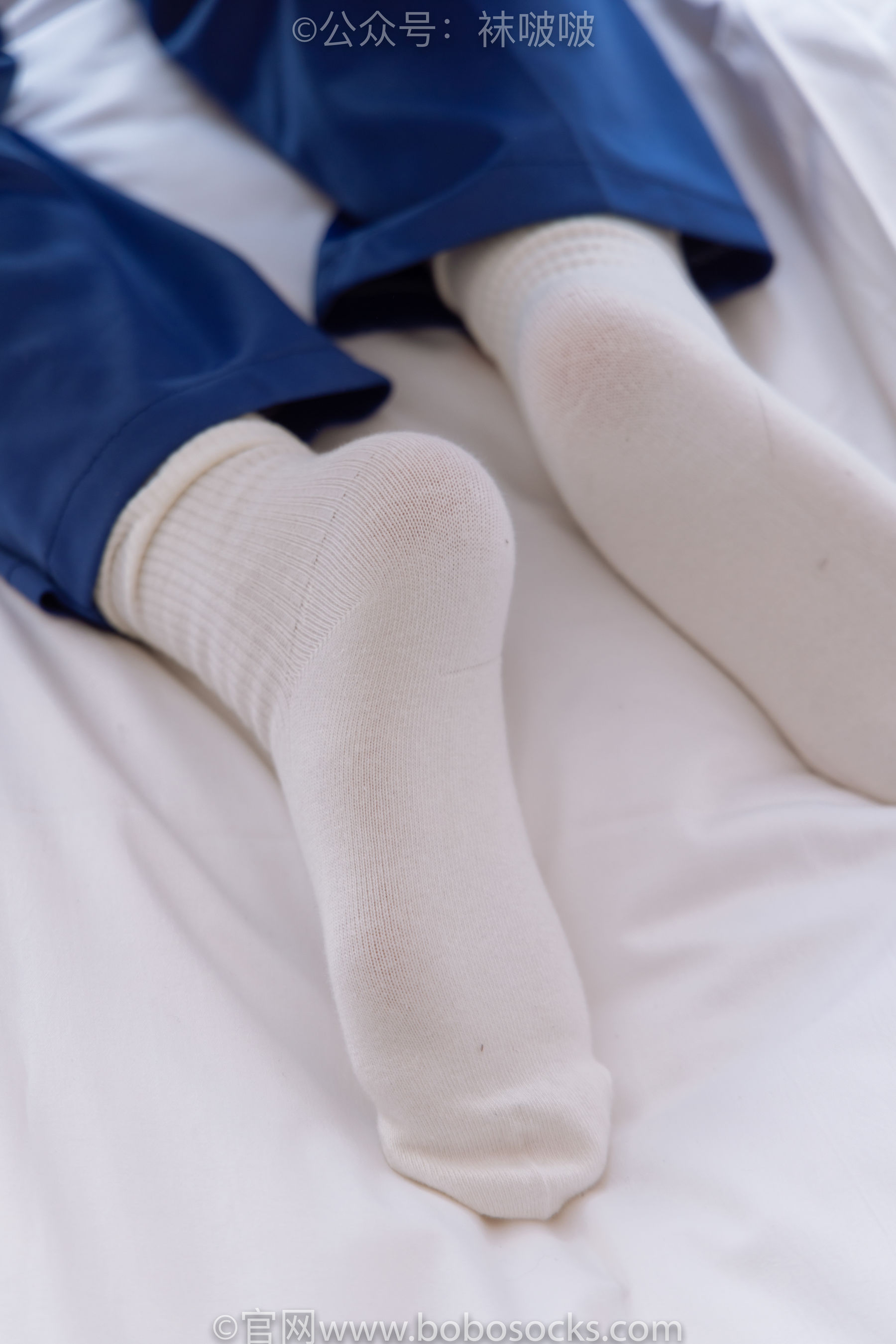 BoBoSocks袜啵啵 No.042 砂糖-校服、板鞋、白棉袜、油亮白丝