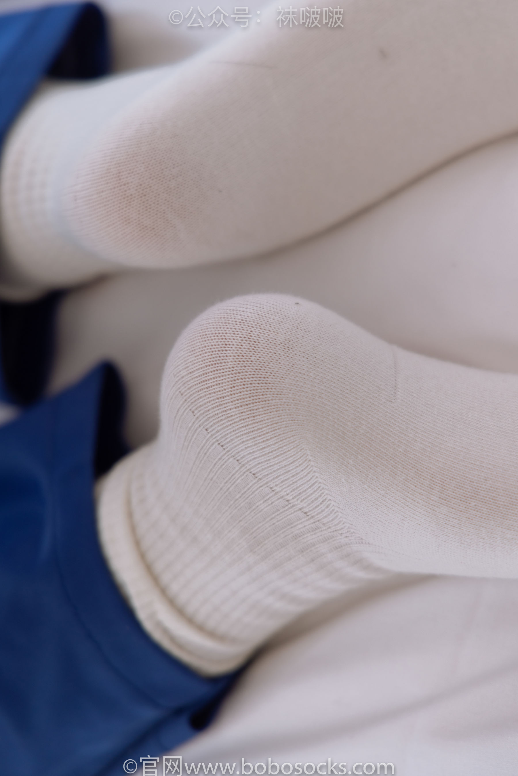 BoBoSocks袜啵啵 No.042 砂糖-校服、板鞋、白棉袜、油亮白丝