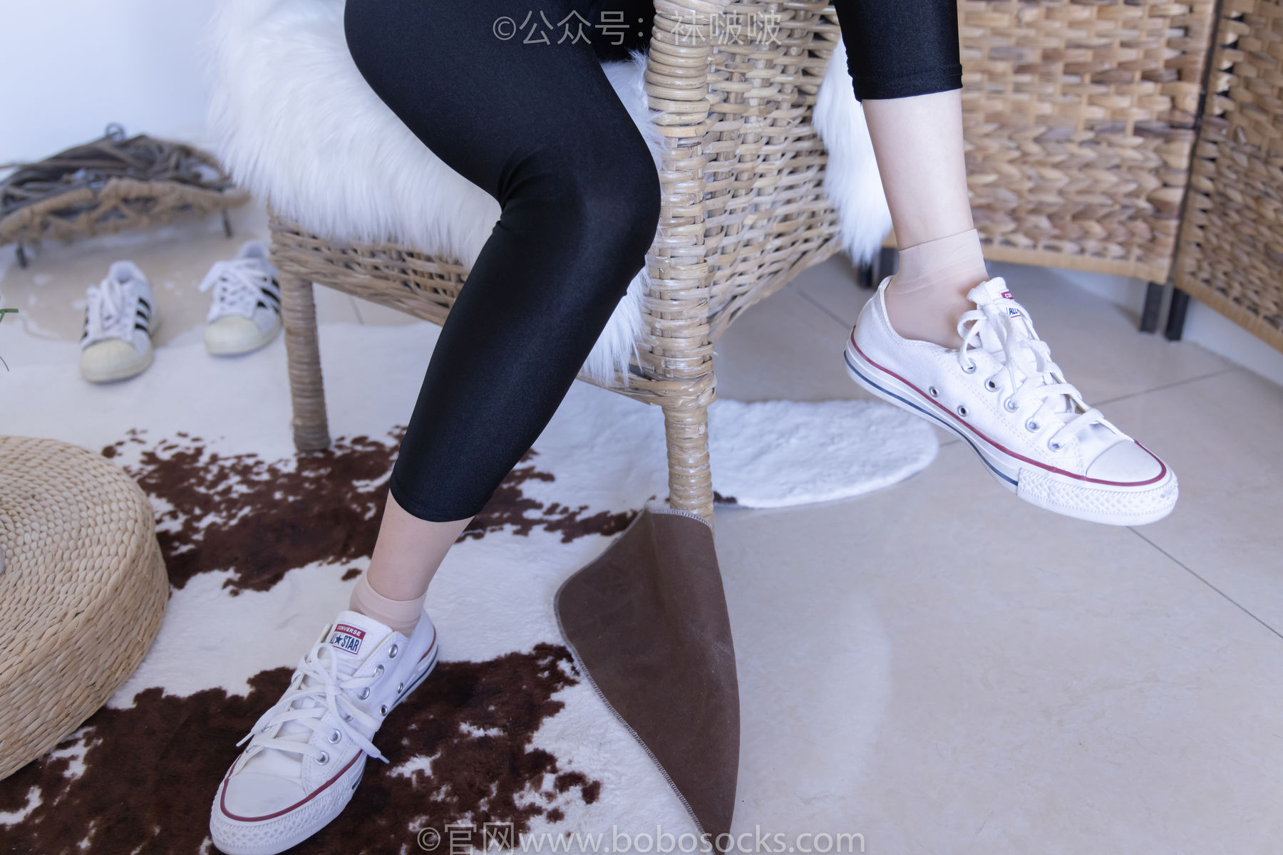 BoBoSocks袜啵啵 No.044 稚予-贝壳头、匡威帆布鞋、短肉丝