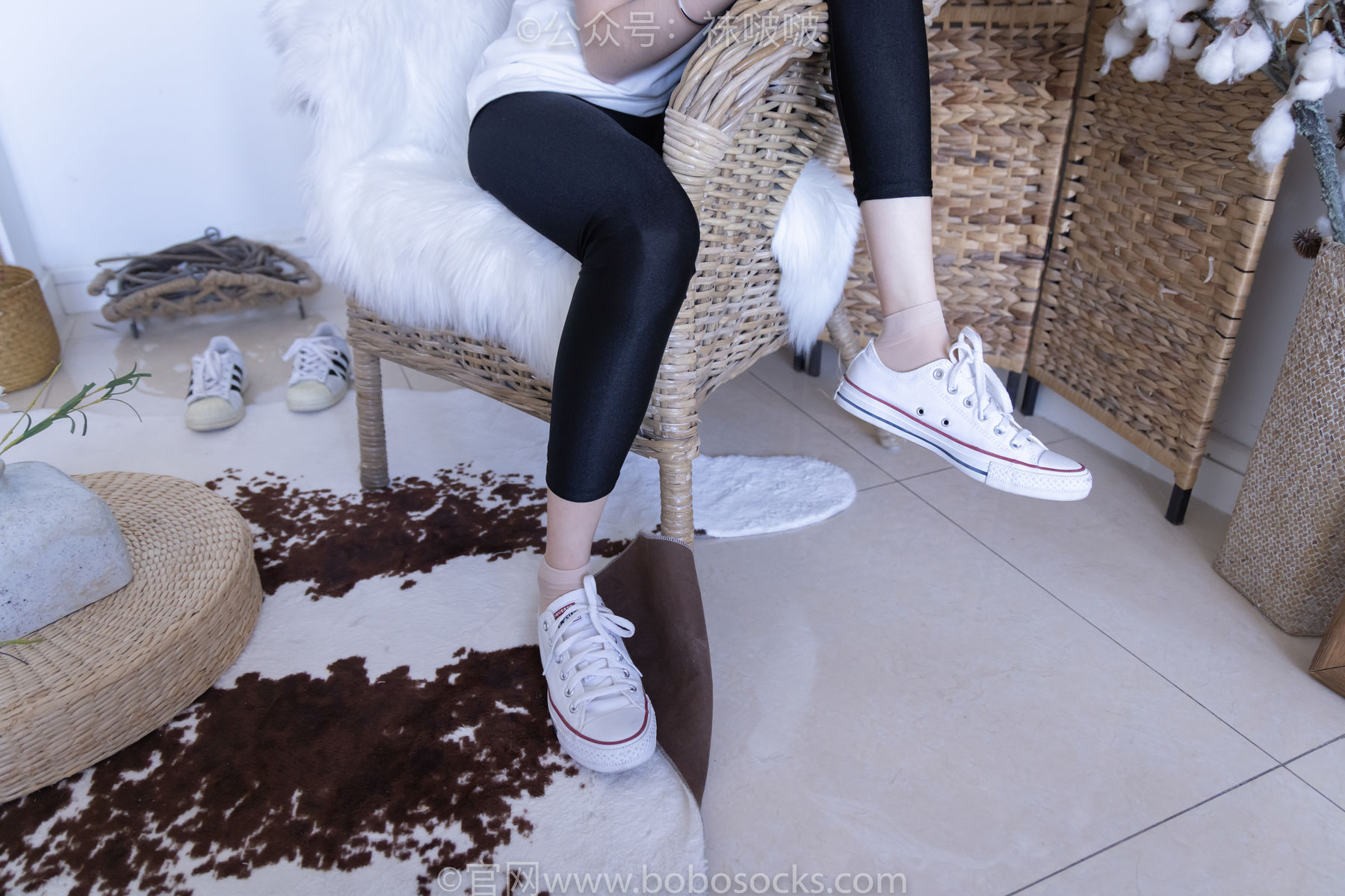 BoBoSocks袜啵啵 No.044 稚予-贝壳头、匡威帆布鞋、短肉丝