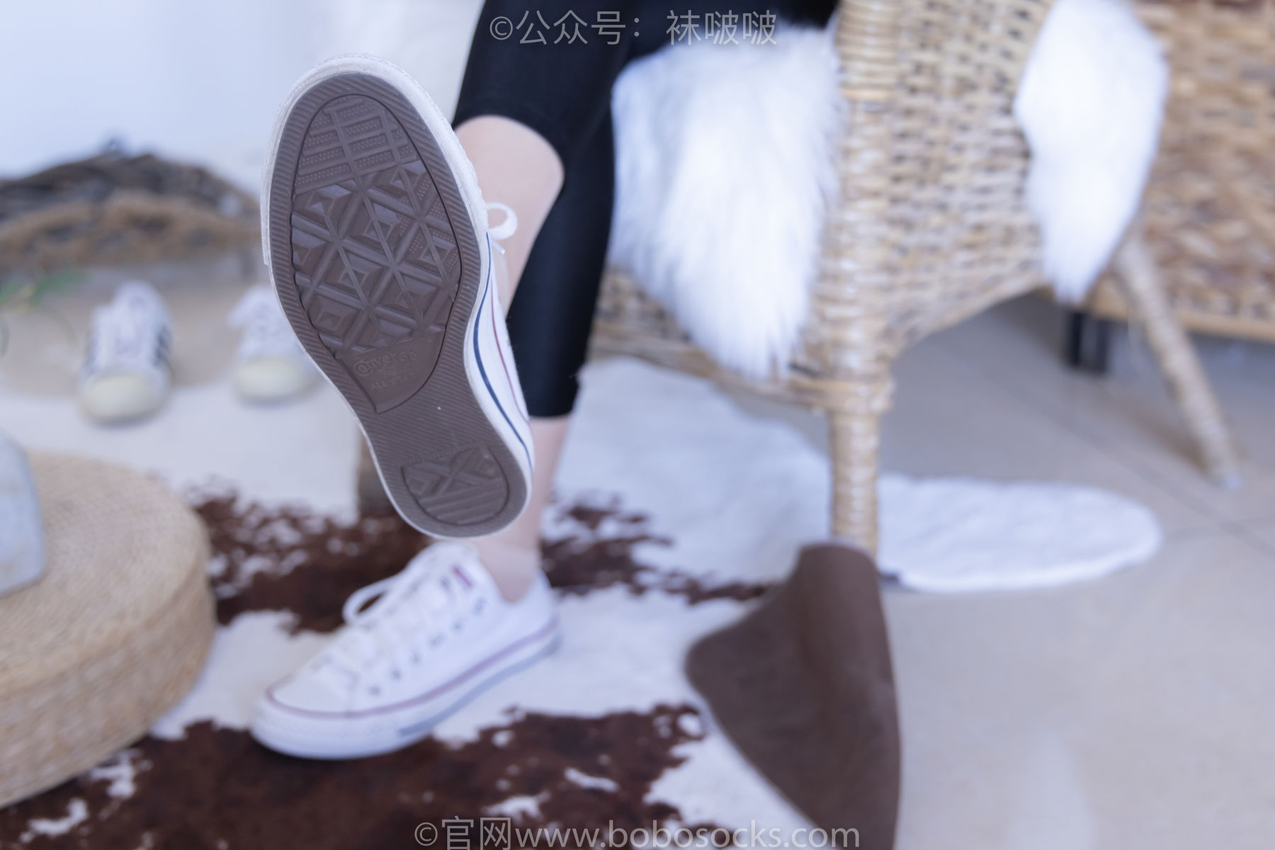 BoBoSocks袜啵啵 No.044 稚予-贝壳头、匡威帆布鞋、短肉丝