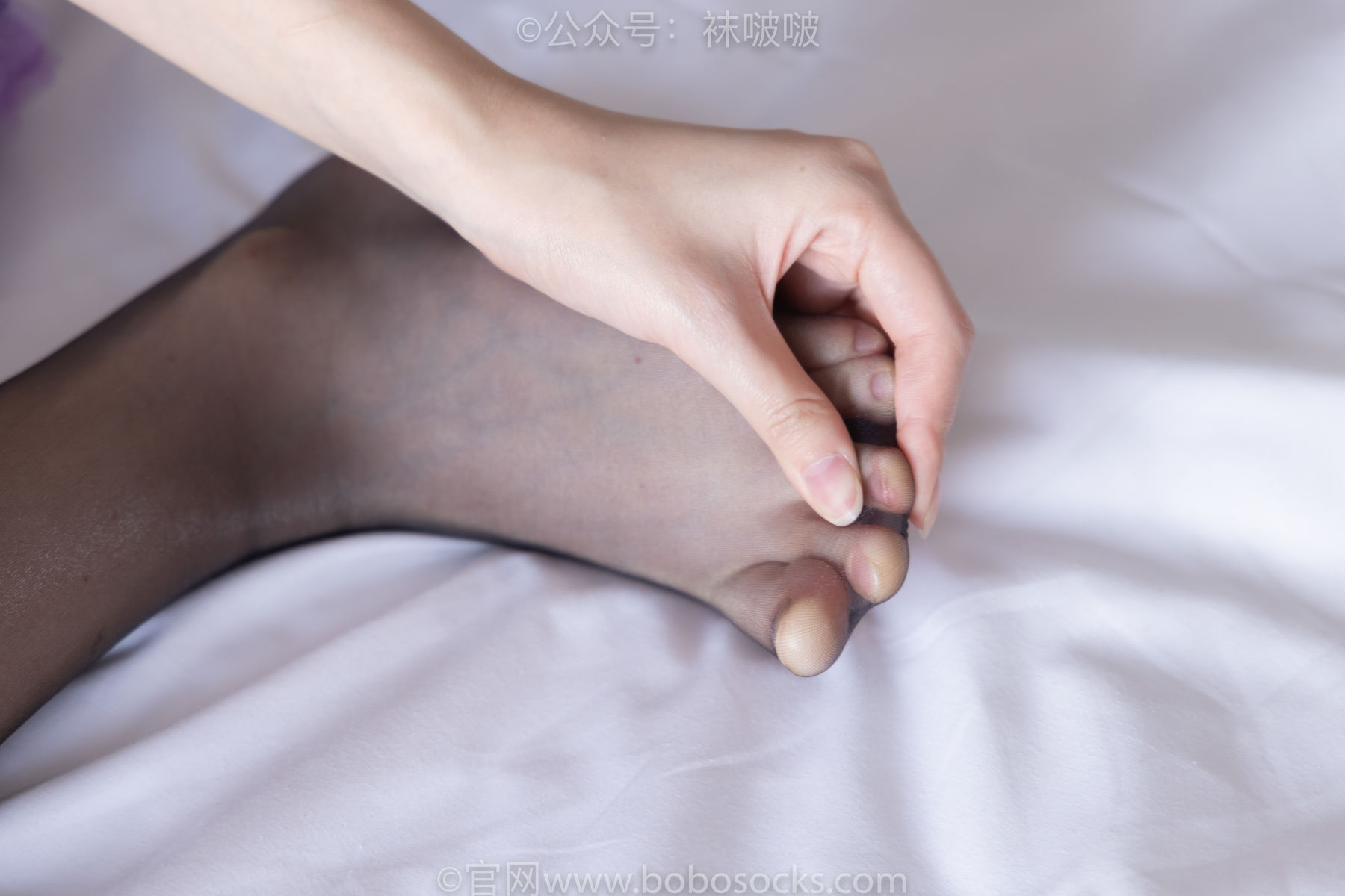 BoBoSocks袜啵啵 No.045 小甜豆-小魔女装、高跟凉鞋、油亮黑丝