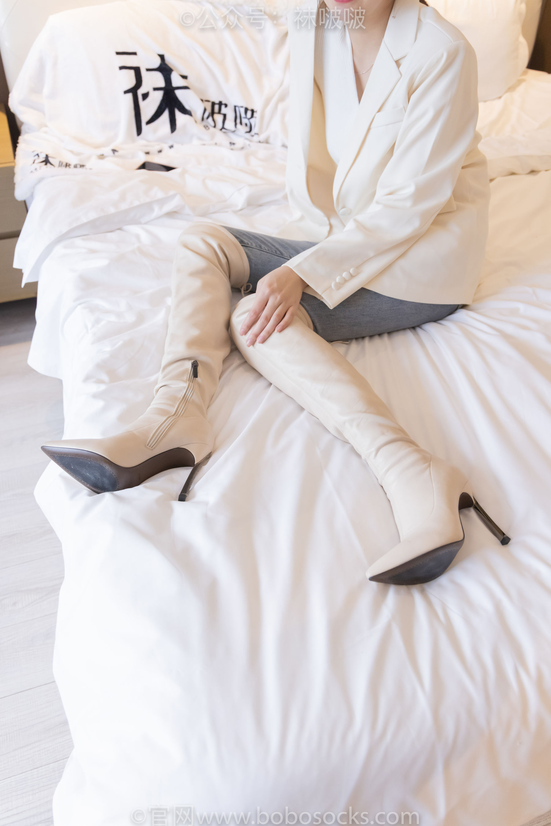 BoBoSocks袜啵啵 No.050 小甜豆-高跟长靴、白棉袜