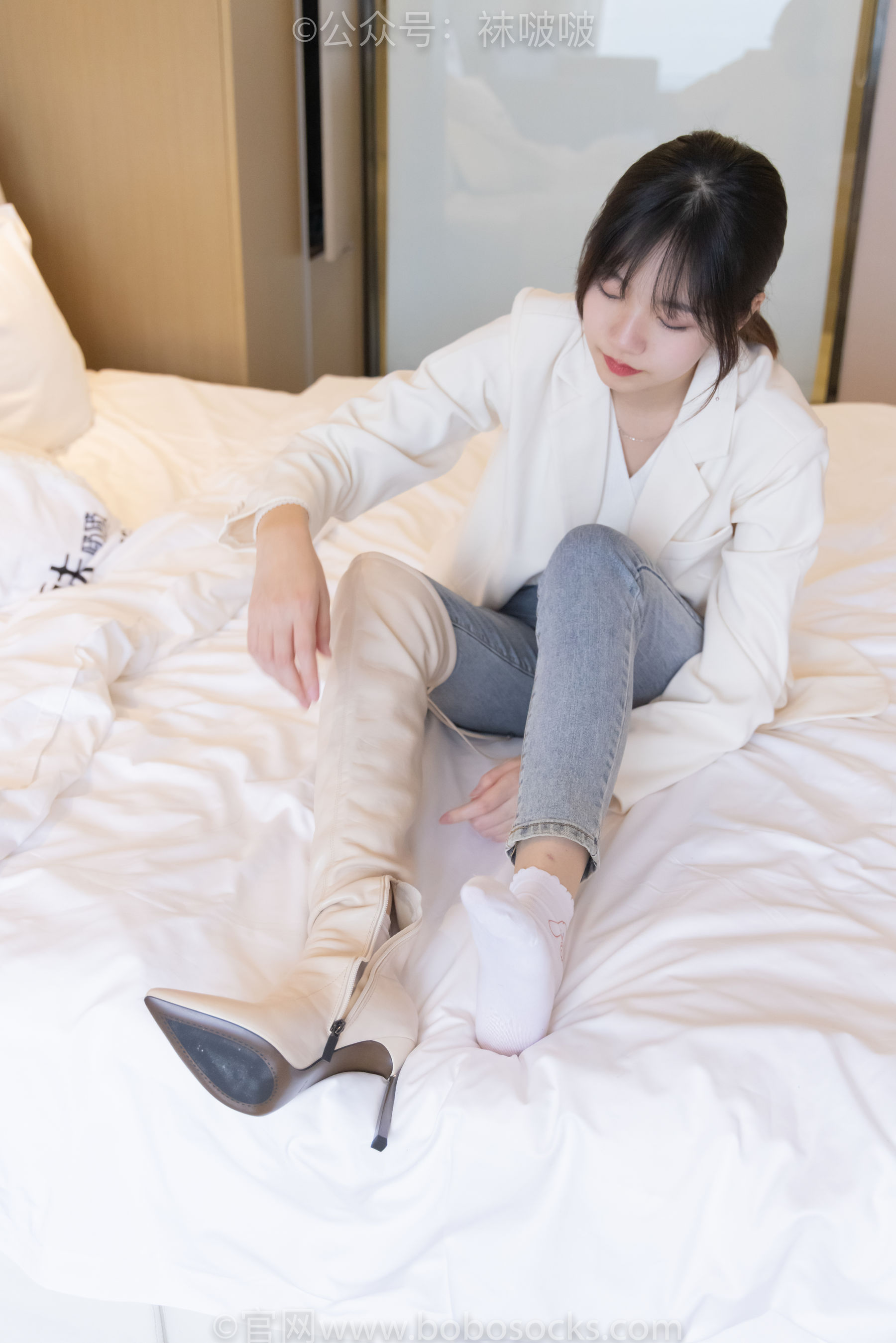 BoBoSocks袜啵啵 No.050 小甜豆-高跟长靴、白棉袜