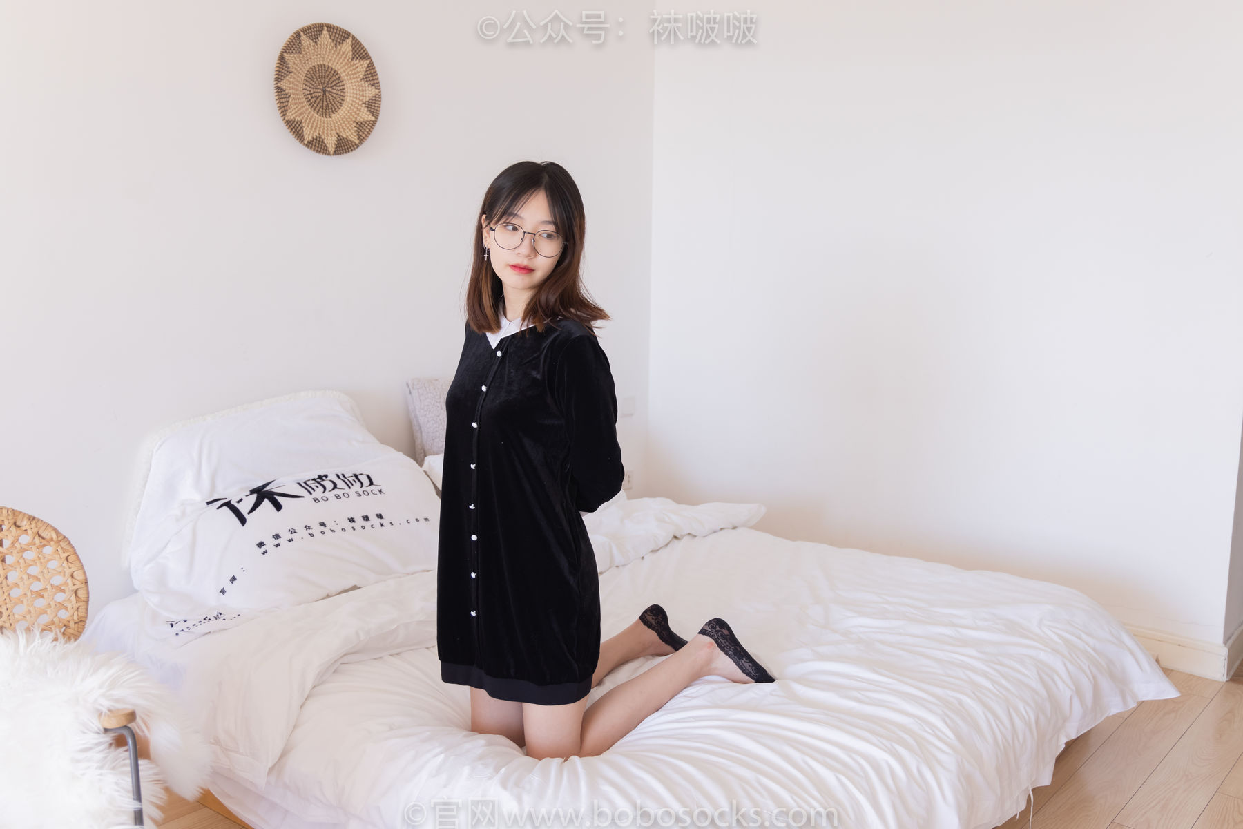 BoBoSocks袜啵啵 No.053 小甜豆-皮鞋、厚黑丝、黑色蕾丝船袜
