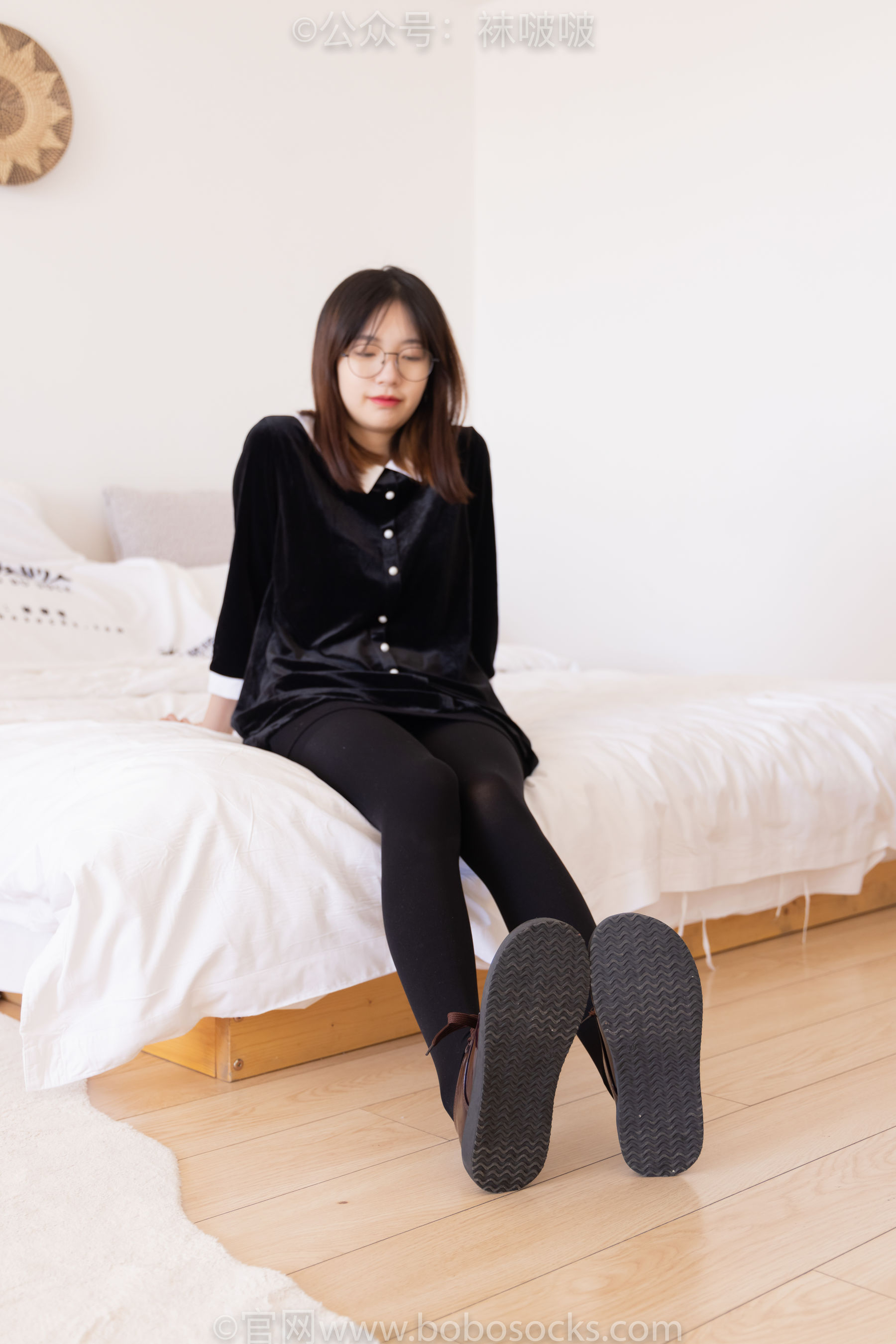 BoBoSocks袜啵啵 No.053 小甜豆-皮鞋、厚黑丝、黑色蕾丝船袜