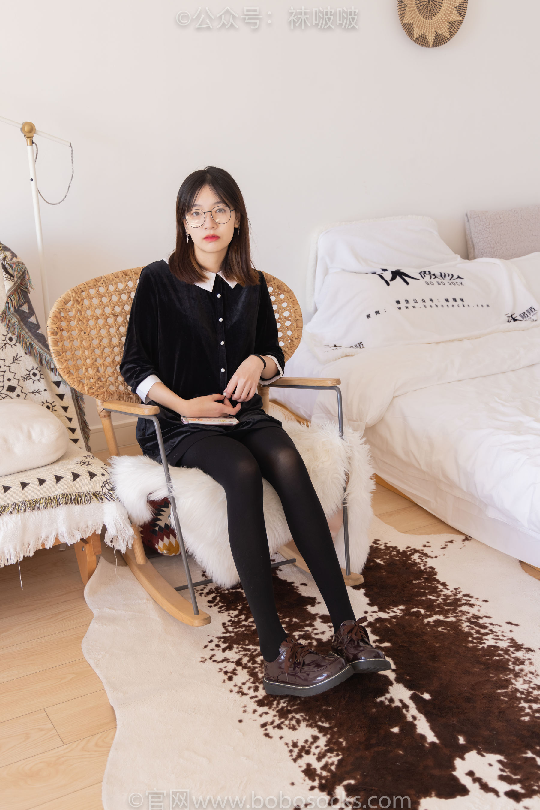 BoBoSocks袜啵啵 No.053 小甜豆-皮鞋、厚黑丝、黑色蕾丝船袜