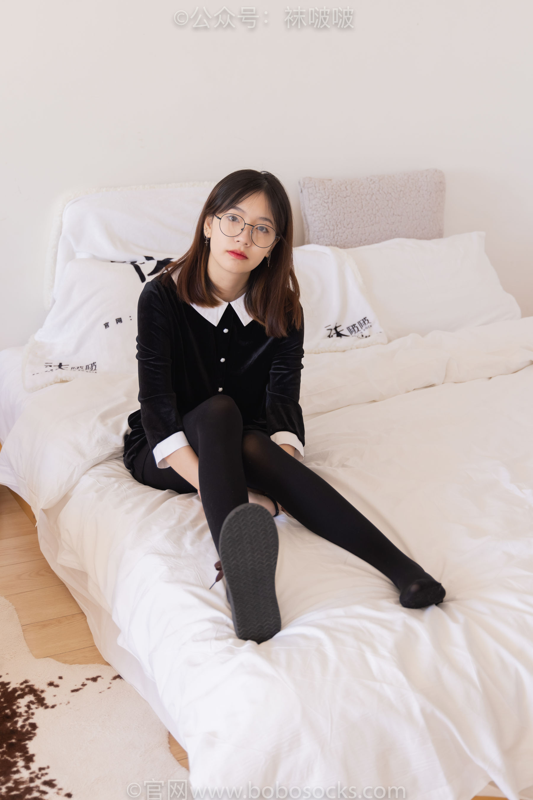 BoBoSocks袜啵啵 No.053 小甜豆-皮鞋、厚黑丝、黑色蕾丝船袜