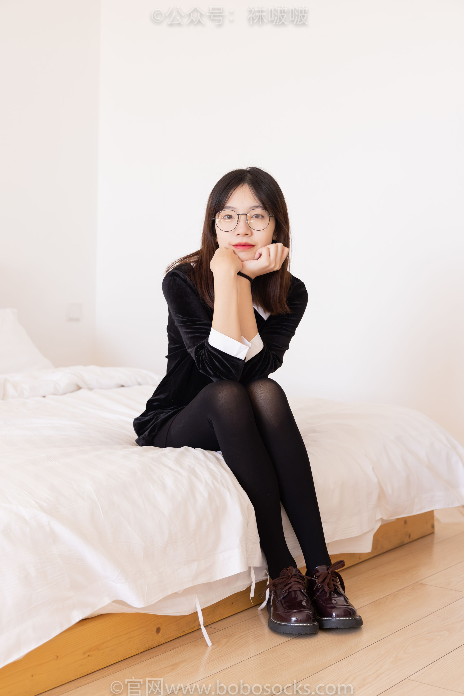 BoBoSocks袜啵啵 No.053 小甜豆-皮鞋、厚黑丝、黑色蕾丝船袜