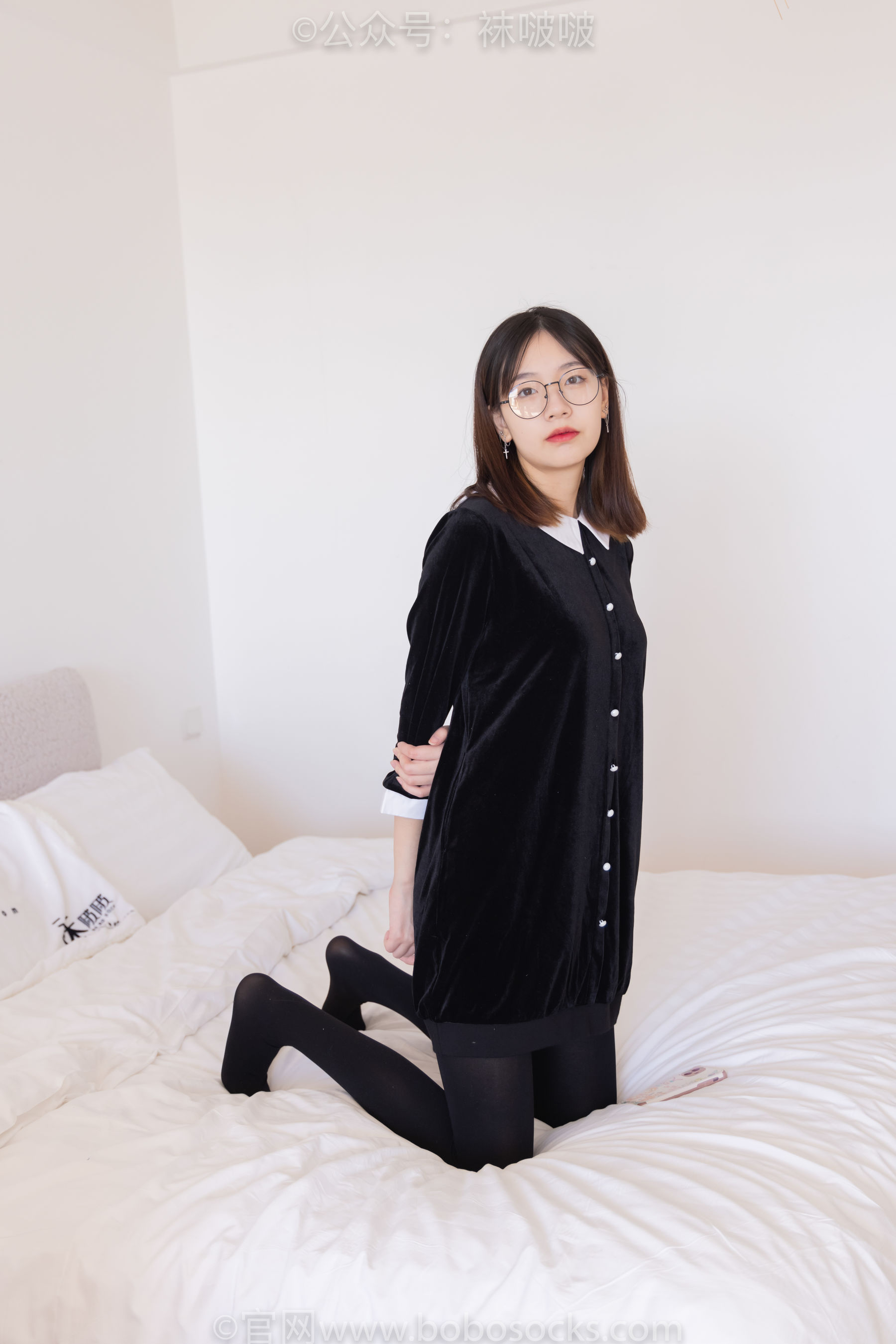 BoBoSocks袜啵啵 No.053 小甜豆-皮鞋、厚黑丝、黑色蕾丝船袜