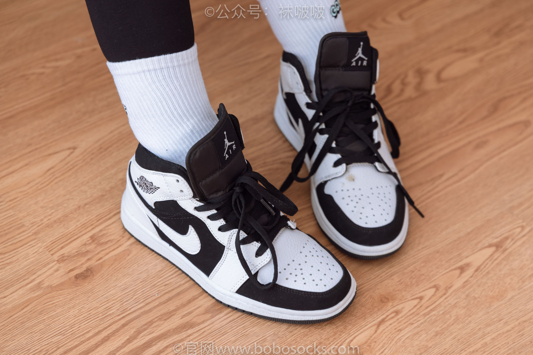 BoBoSocks袜啵啵 No.059 砂糖-AJ板鞋、白棉袜、裸足