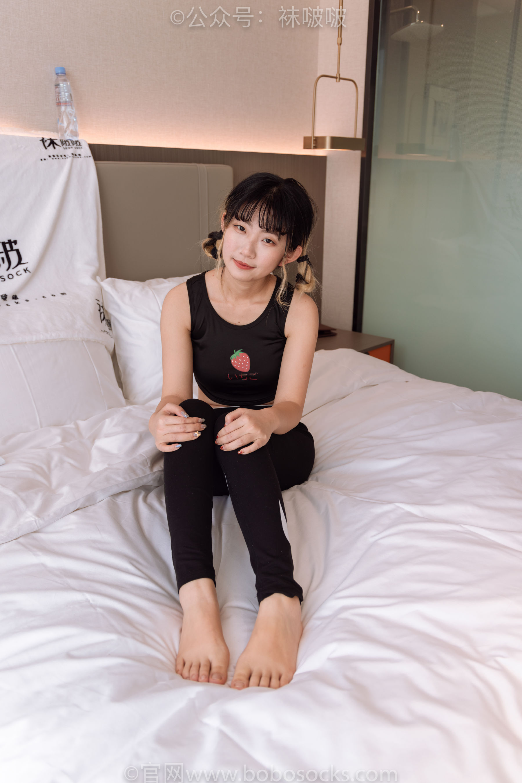BoBoSocks袜啵啵 No.059 砂糖-AJ板鞋、白棉袜、裸足