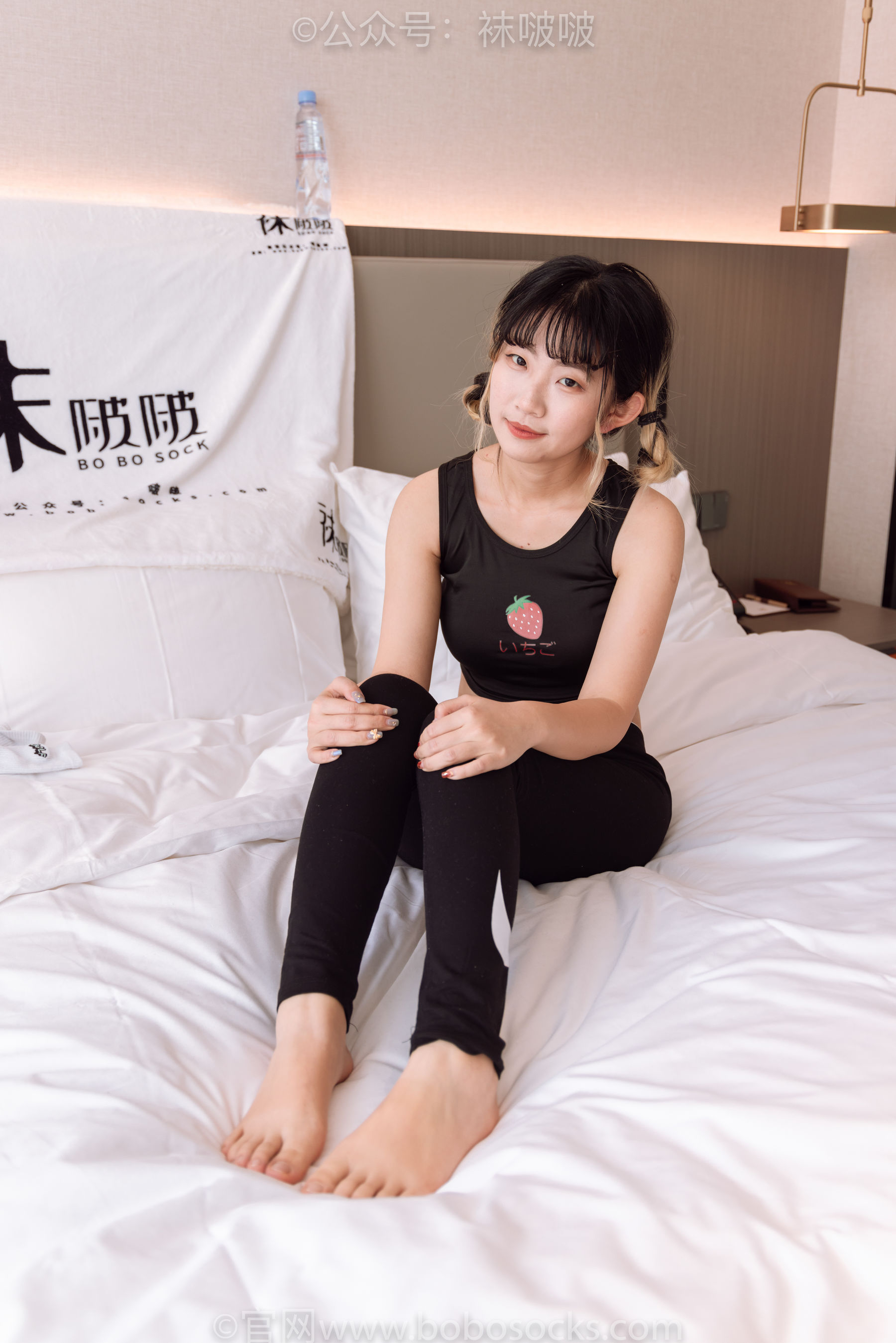BoBoSocks袜啵啵 No.059 砂糖-AJ板鞋、白棉袜、裸足