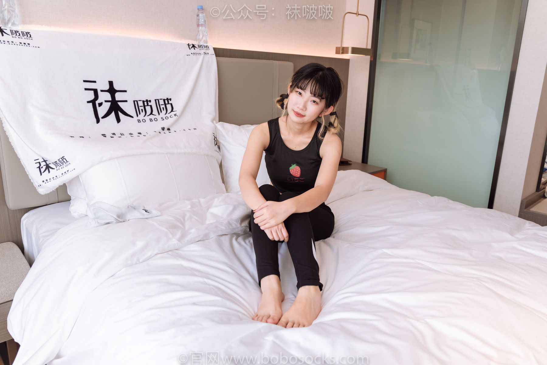 BoBoSocks袜啵啵 No.059 砂糖-AJ板鞋、白棉袜、裸足