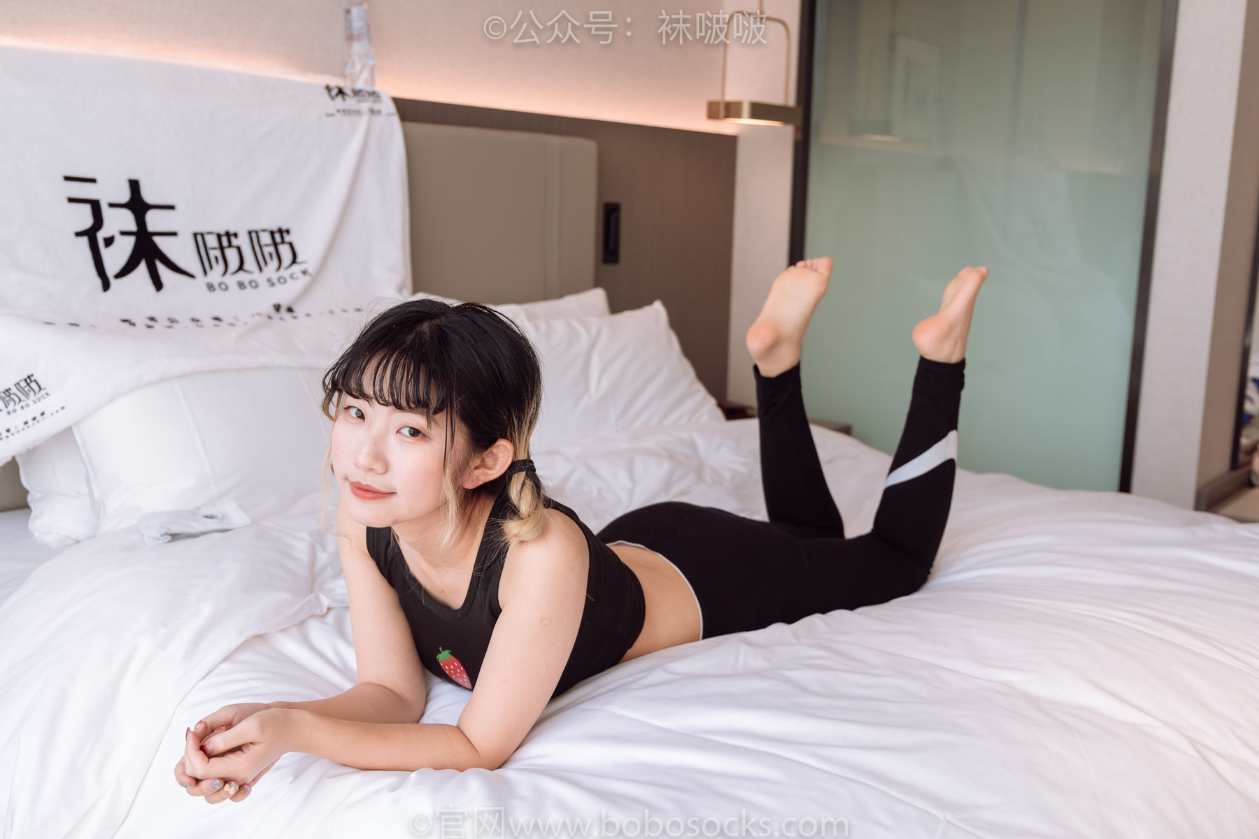 BoBoSocks袜啵啵 No.059 砂糖-AJ板鞋、白棉袜、裸足