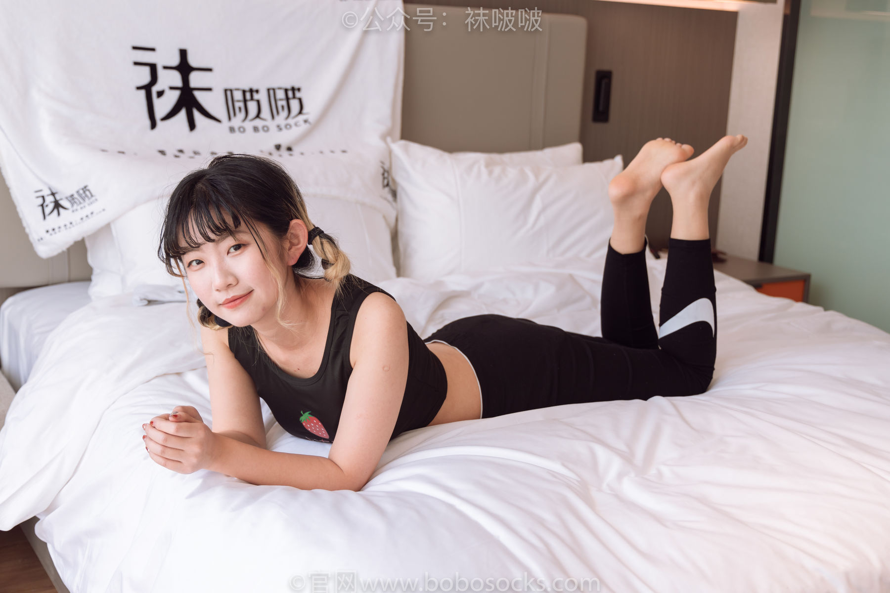 BoBoSocks袜啵啵 No.059 砂糖-AJ板鞋、白棉袜、裸足