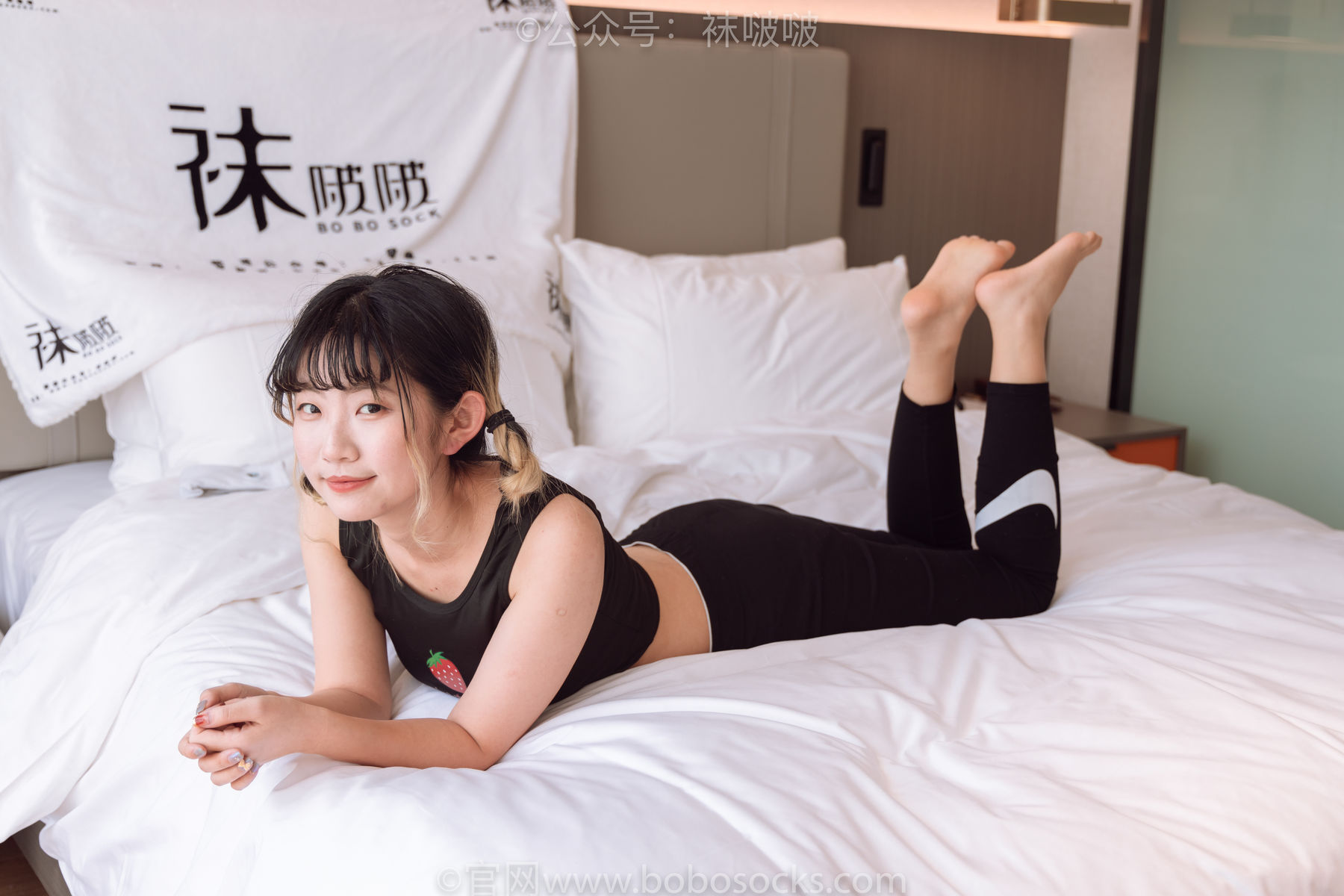BoBoSocks袜啵啵 No.059 砂糖-AJ板鞋、白棉袜、裸足