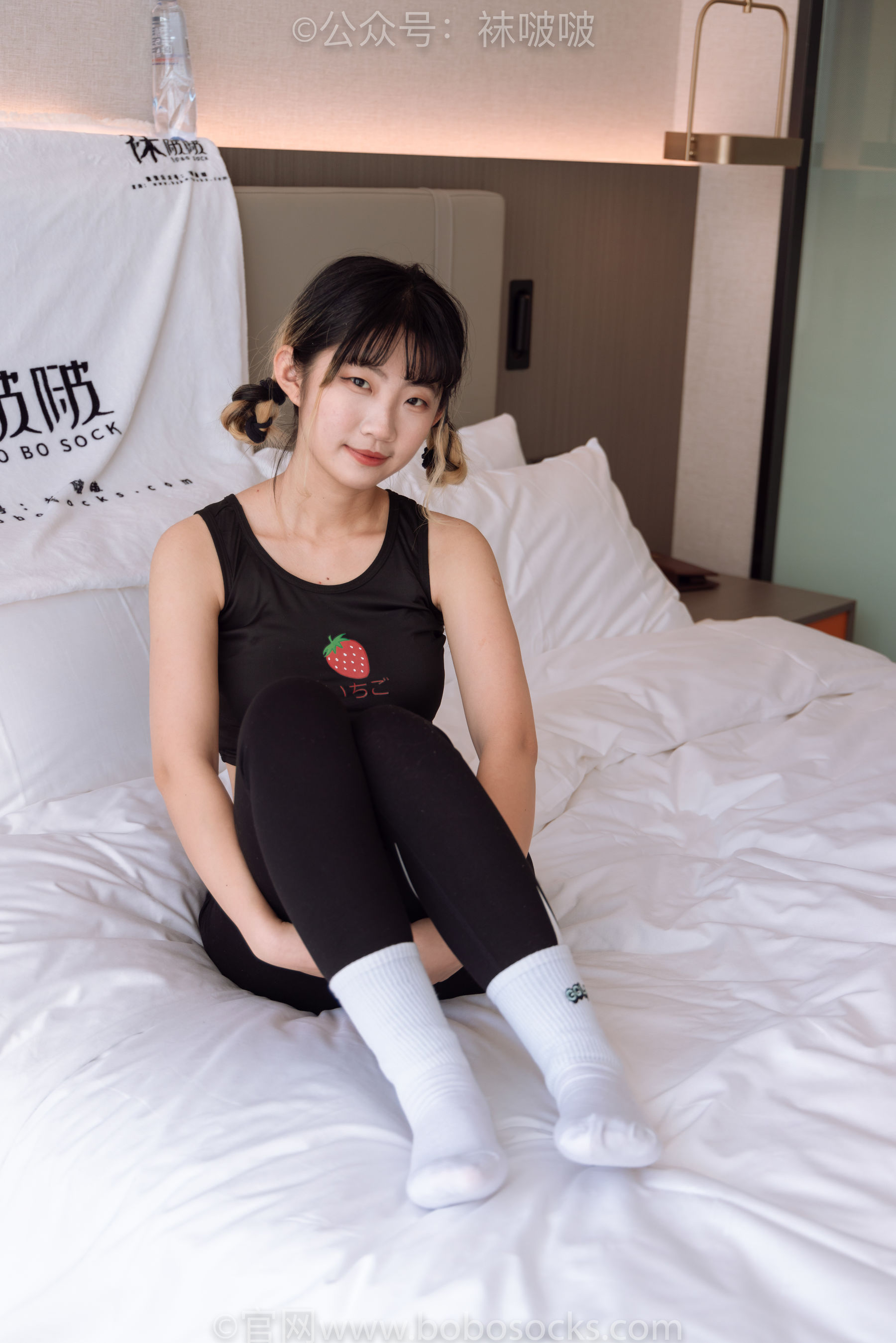 BoBoSocks袜啵啵 No.059 砂糖-AJ板鞋、白棉袜、裸足