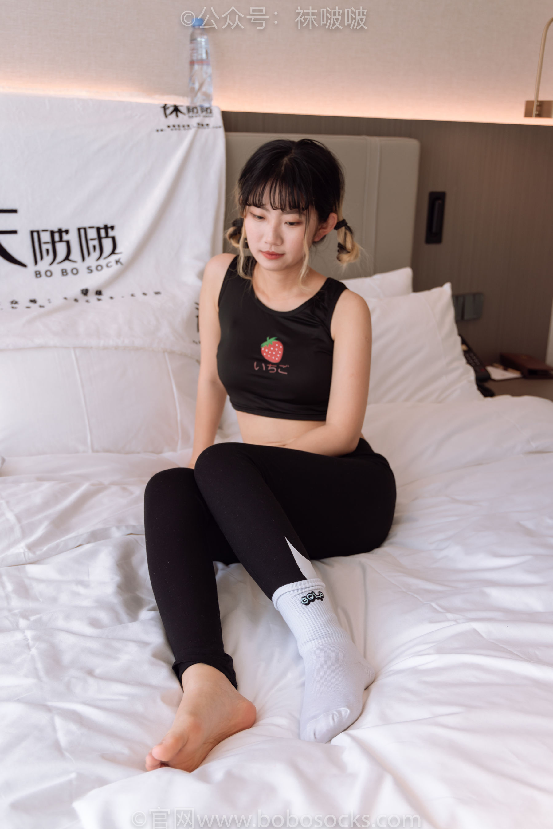 BoBoSocks袜啵啵 No.059 砂糖-AJ板鞋、白棉袜、裸足