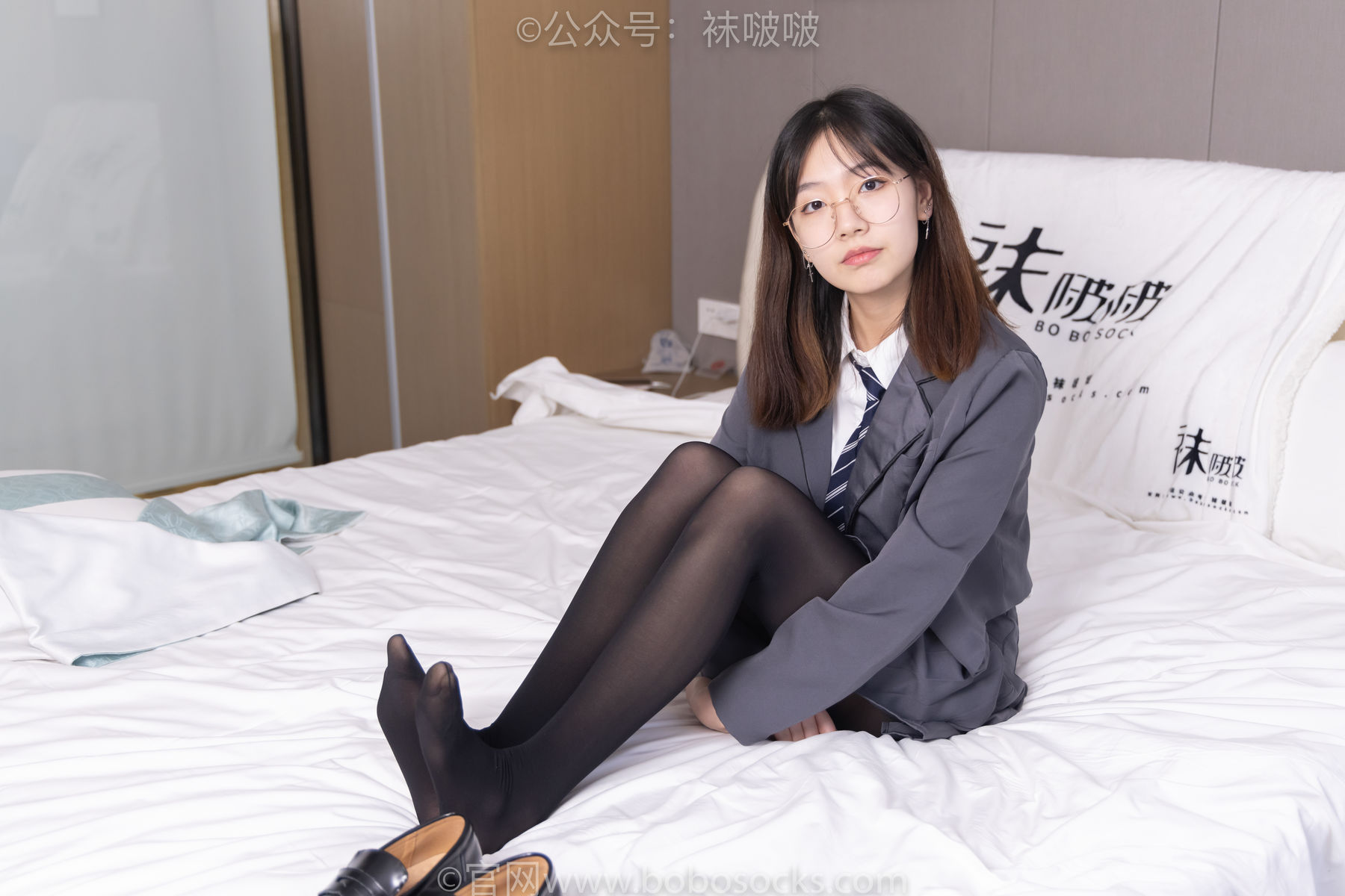 BoBoSocks袜啵啵 No.060 小甜豆-JK制服、皮鞋、厚黑丝