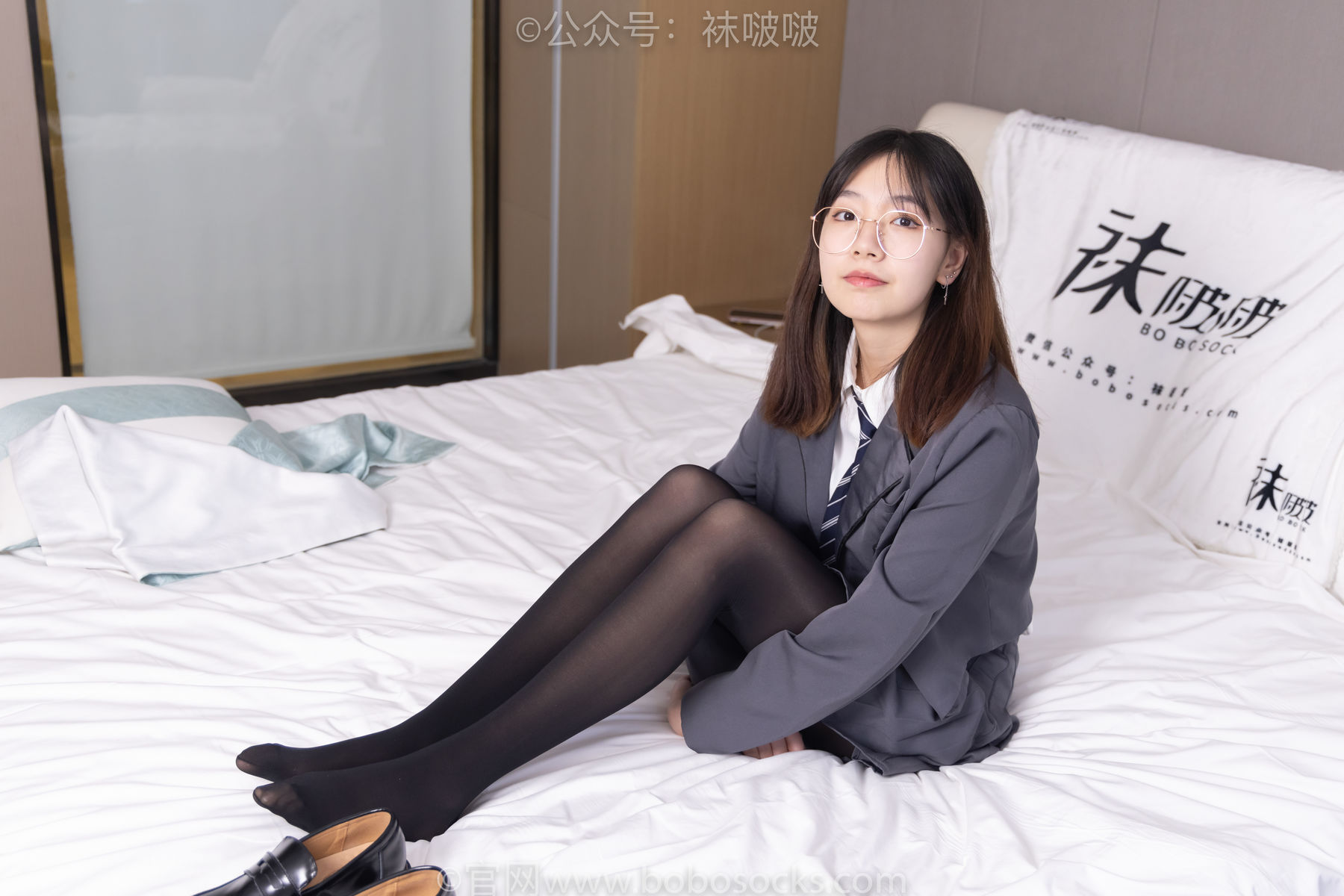 BoBoSocks袜啵啵 No.060 小甜豆-JK制服、皮鞋、厚黑丝