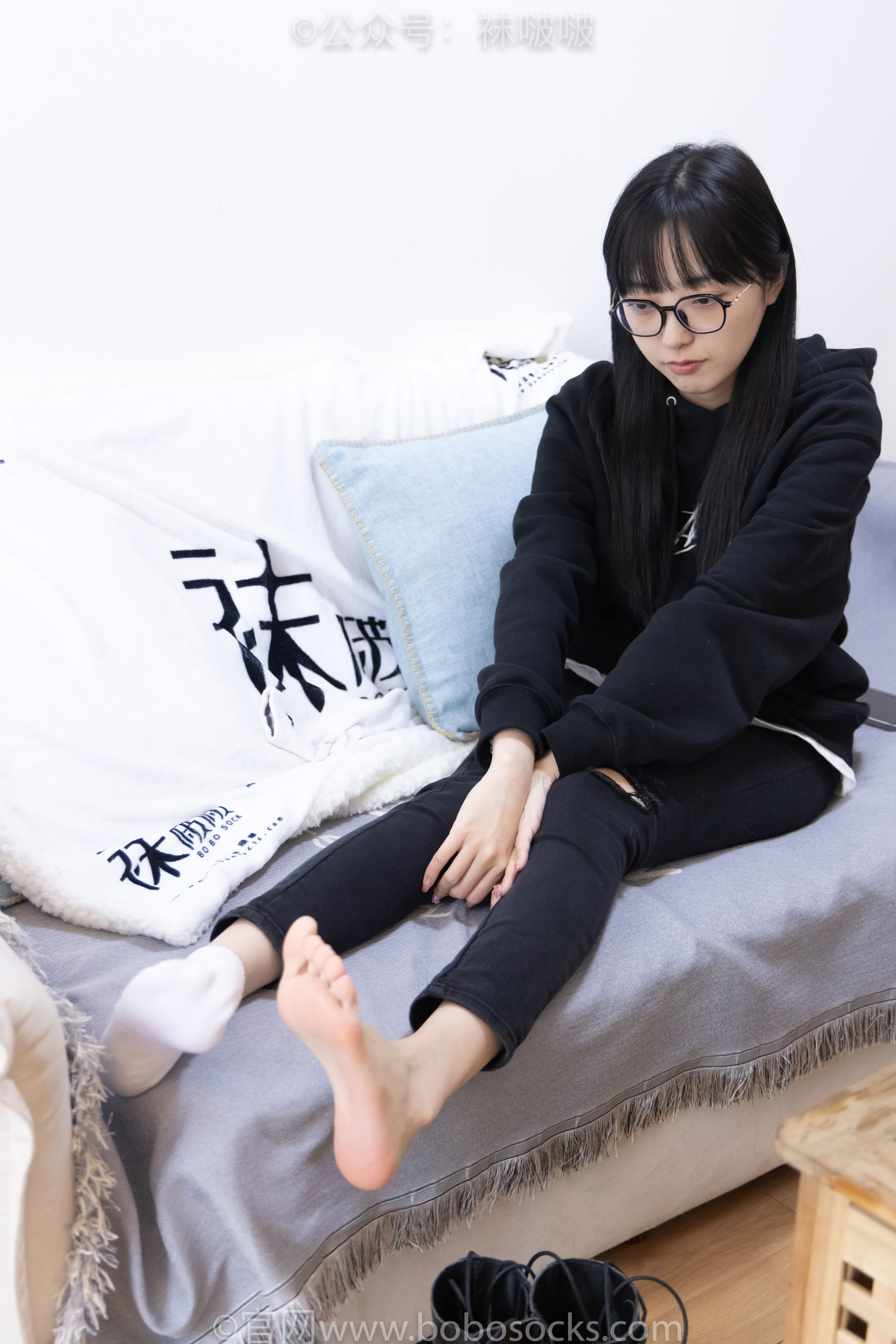 BoBoSocks袜啵啵 No.061 稚予-短靴、白棉袜、裸足