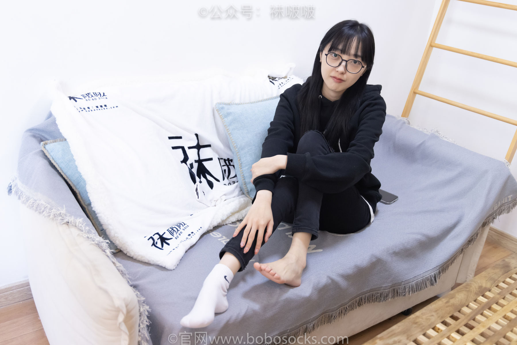 BoBoSocks袜啵啵 No.061 稚予-短靴、白棉袜、裸足