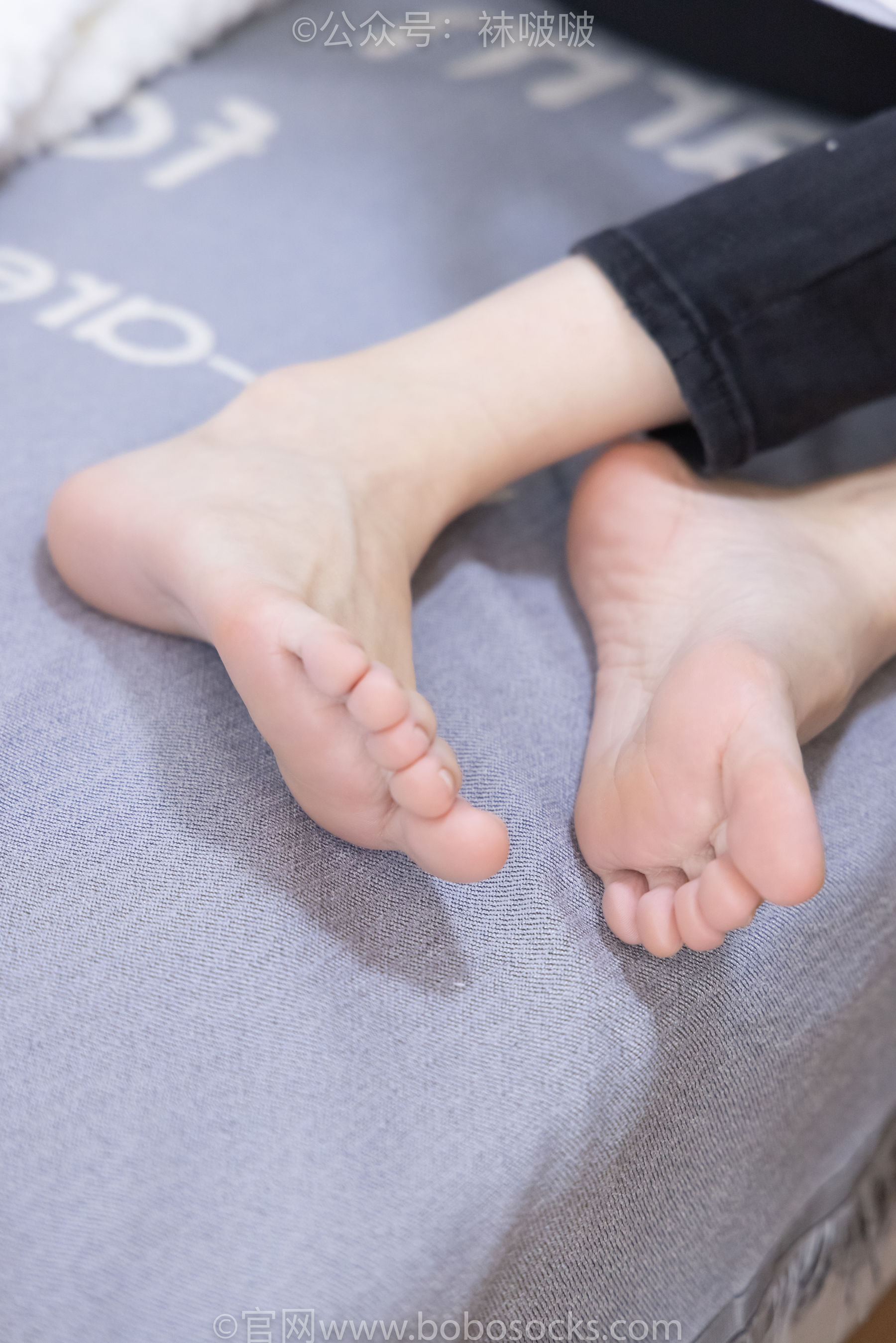 BoBoSocks袜啵啵 No.061 稚予-短靴、白棉袜、裸足