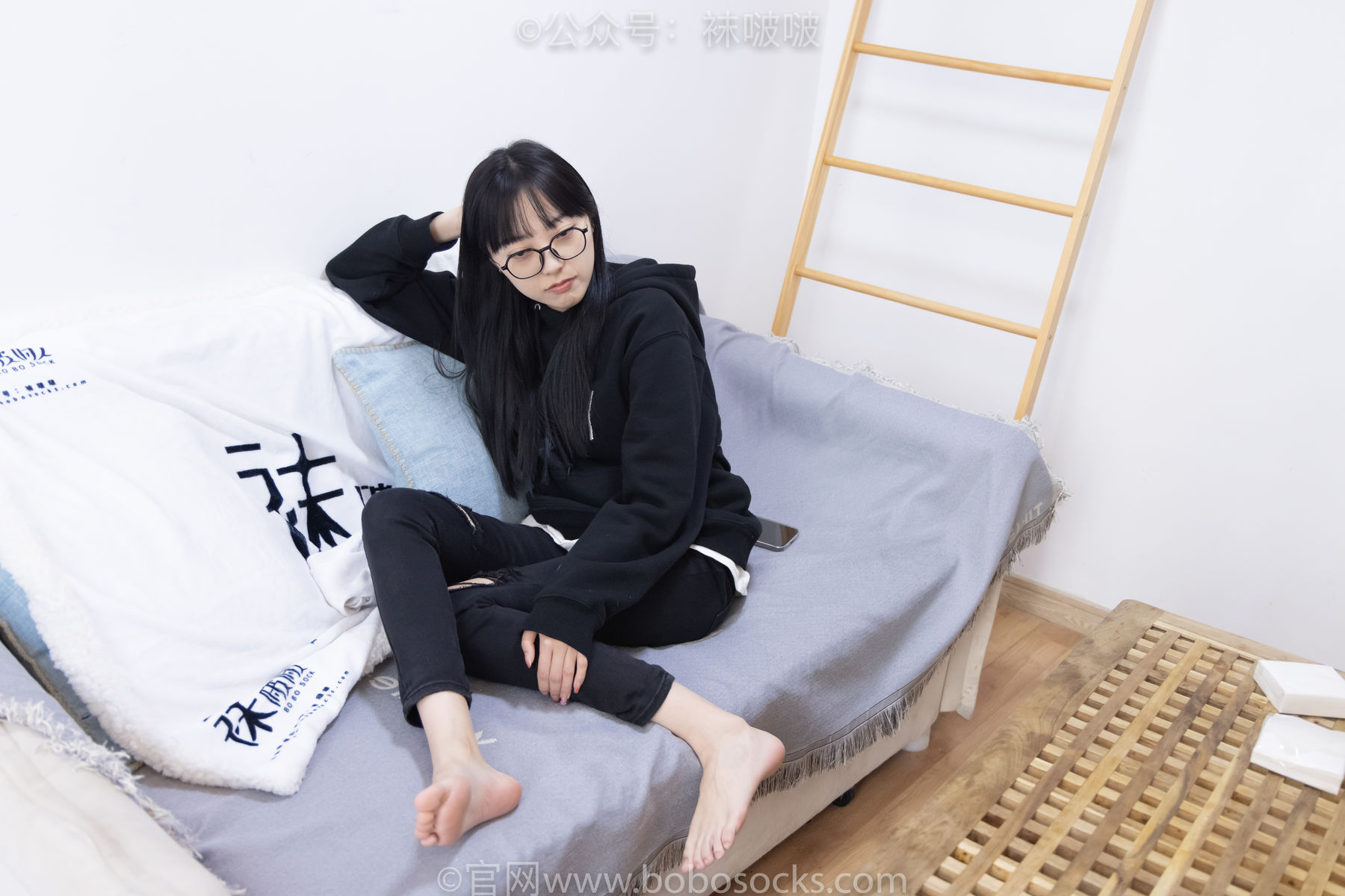 BoBoSocks袜啵啵 No.061 稚予-短靴、白棉袜、裸足