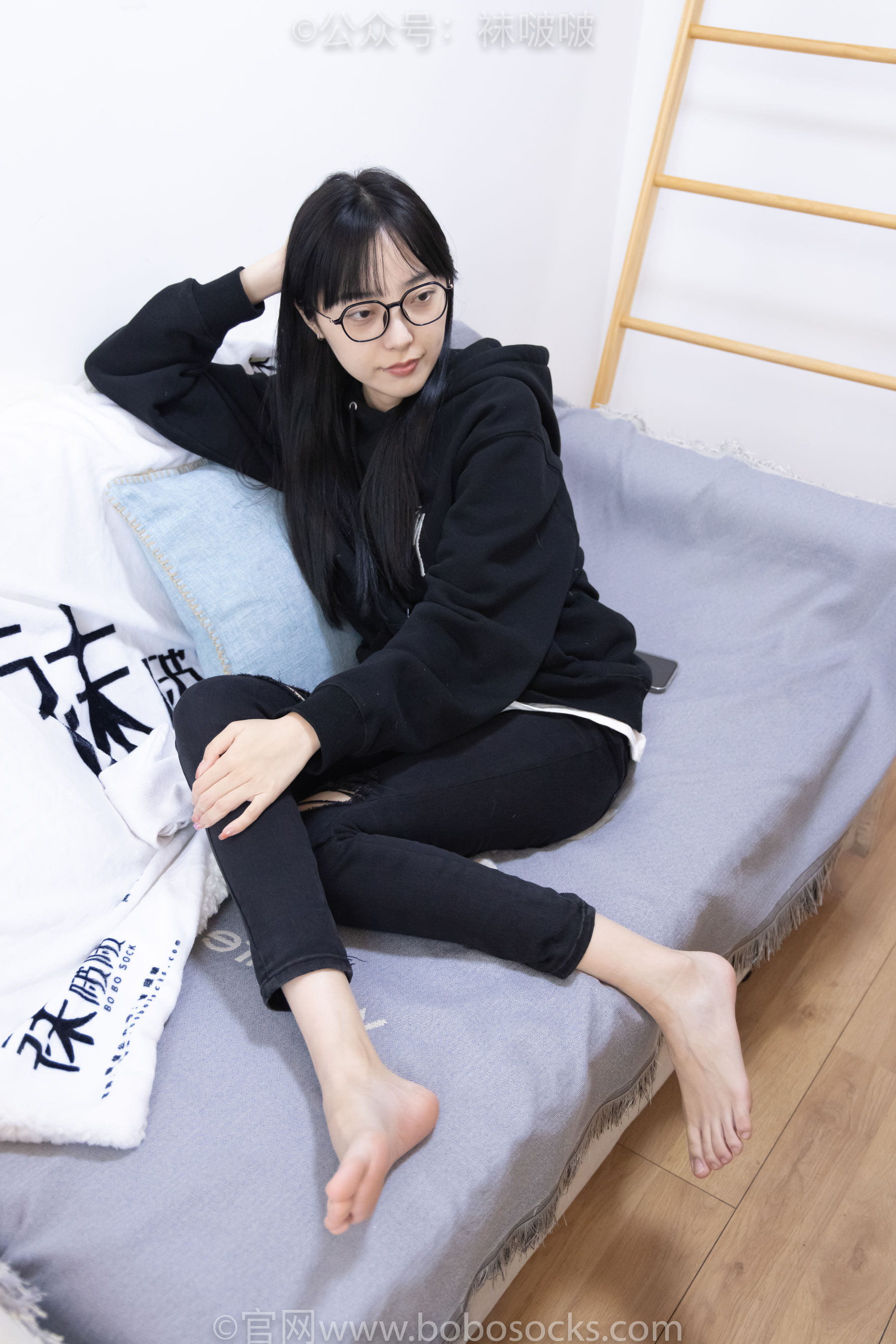 BoBoSocks袜啵啵 No.061 稚予-短靴、白棉袜、裸足