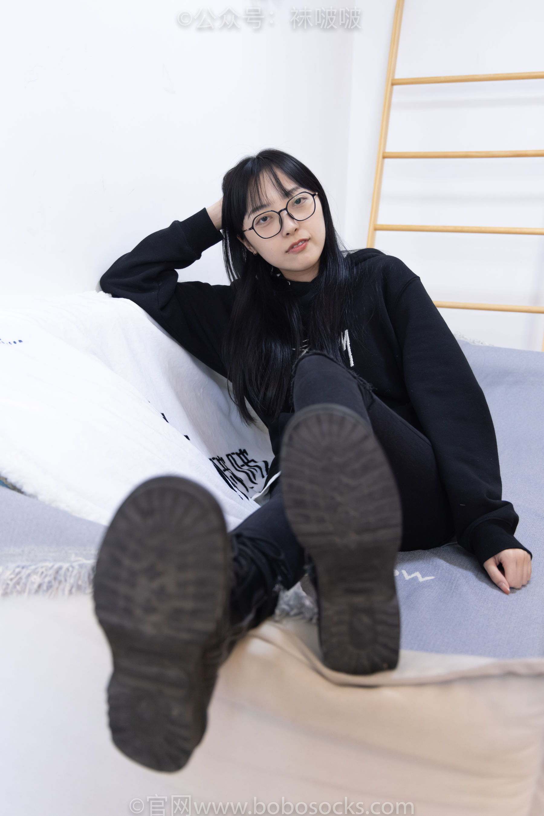 BoBoSocks袜啵啵 No.061 稚予-短靴、白棉袜、裸足