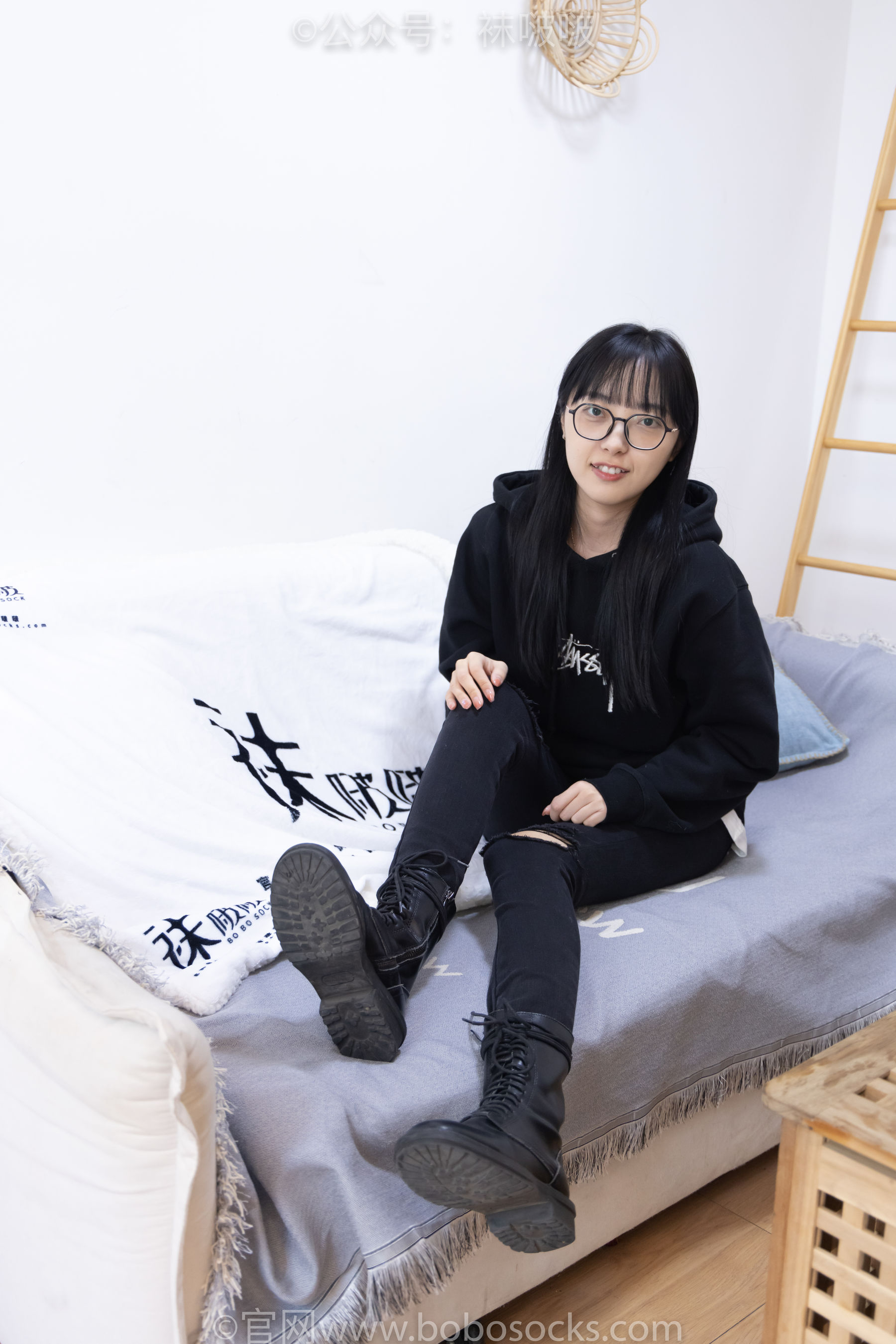 BoBoSocks袜啵啵 No.061 稚予-短靴、白棉袜、裸足