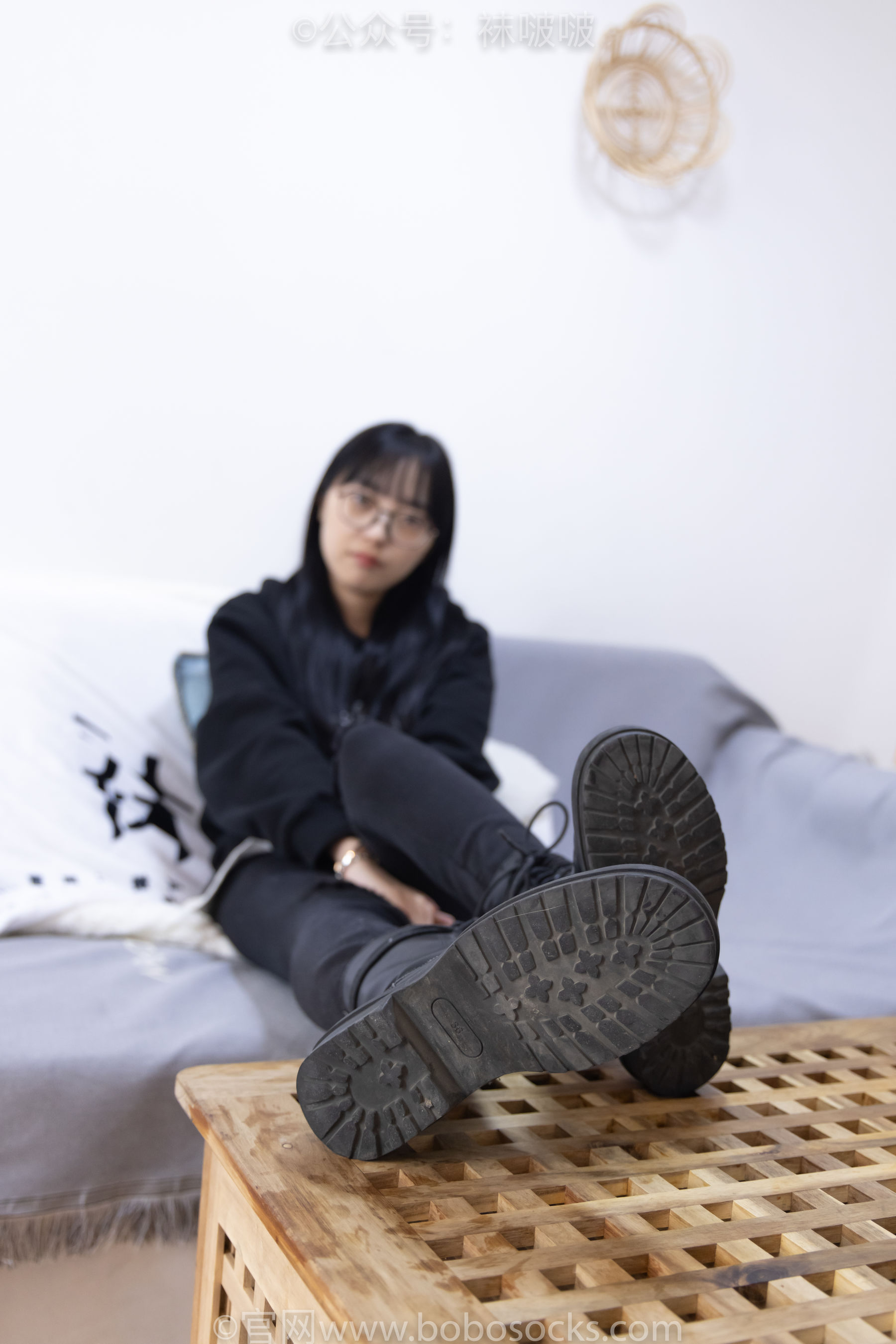 BoBoSocks袜啵啵 No.061 稚予-短靴、白棉袜、裸足