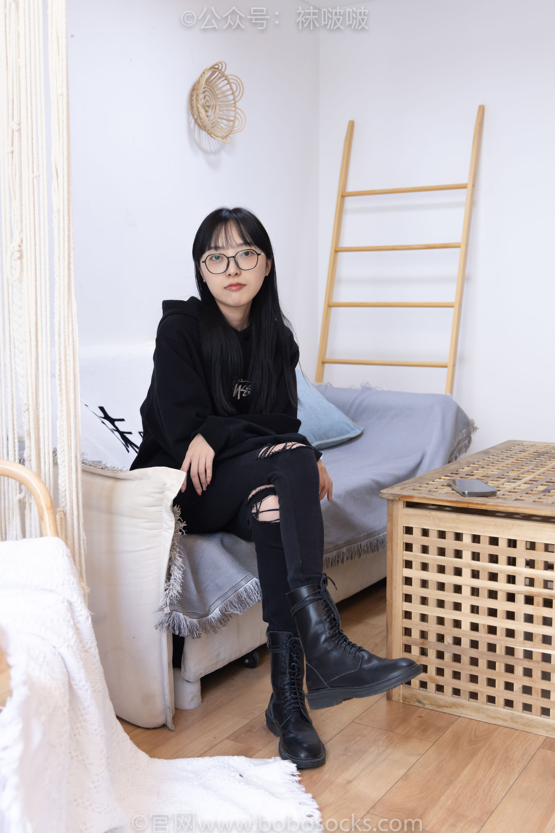 BoBoSocks袜啵啵 No.061 稚予-短靴、白棉袜、裸足