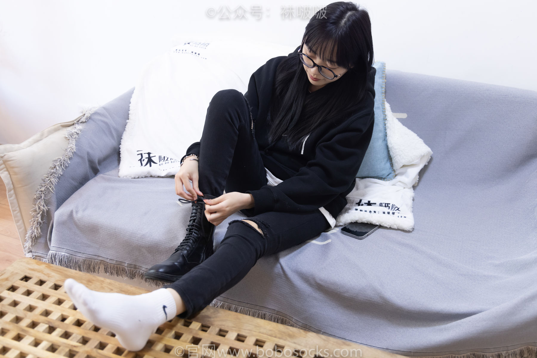 BoBoSocks袜啵啵 No.061 稚予-短靴、白棉袜、裸足