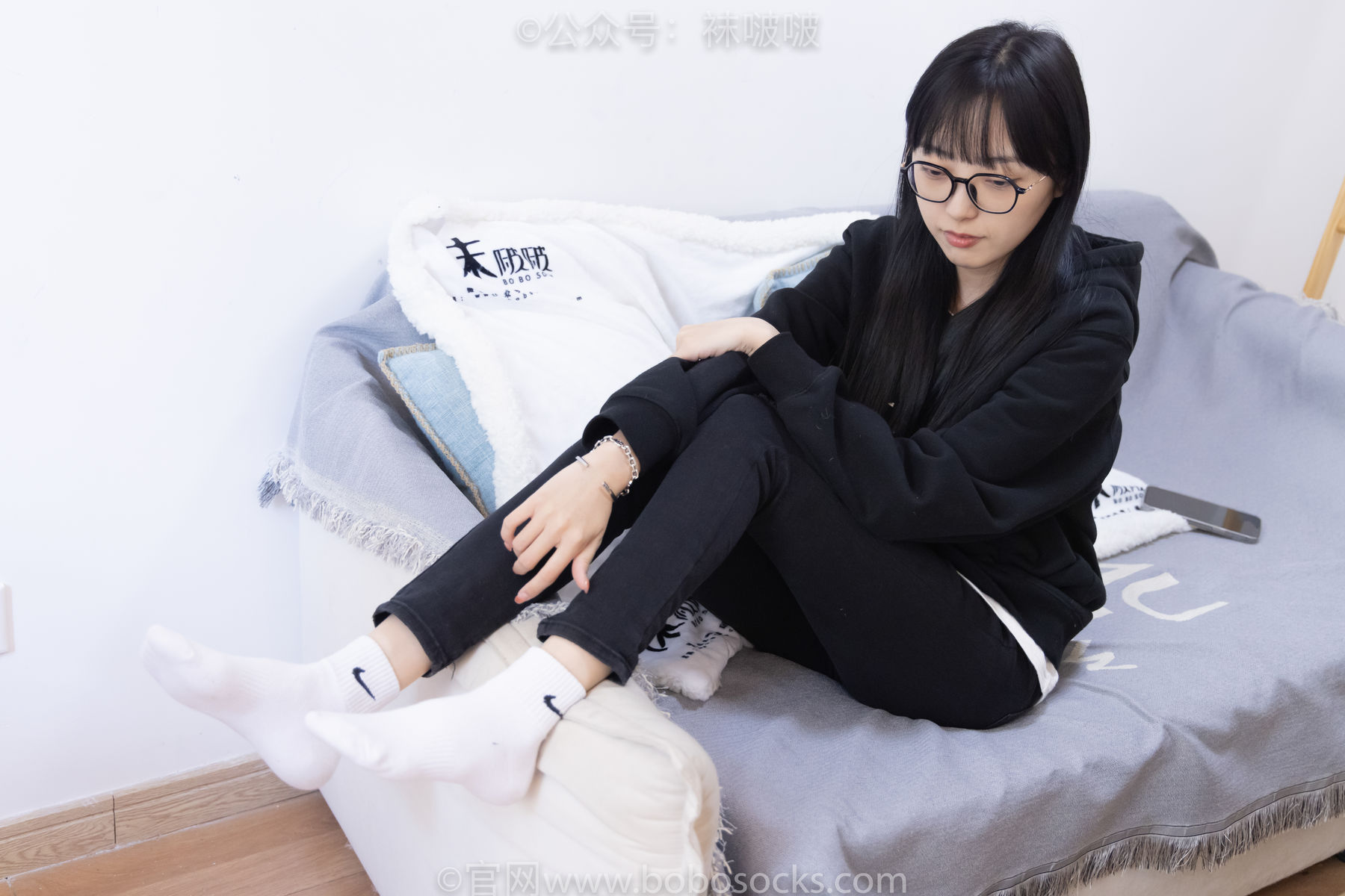 BoBoSocks袜啵啵 No.061 稚予-短靴、白棉袜、裸足