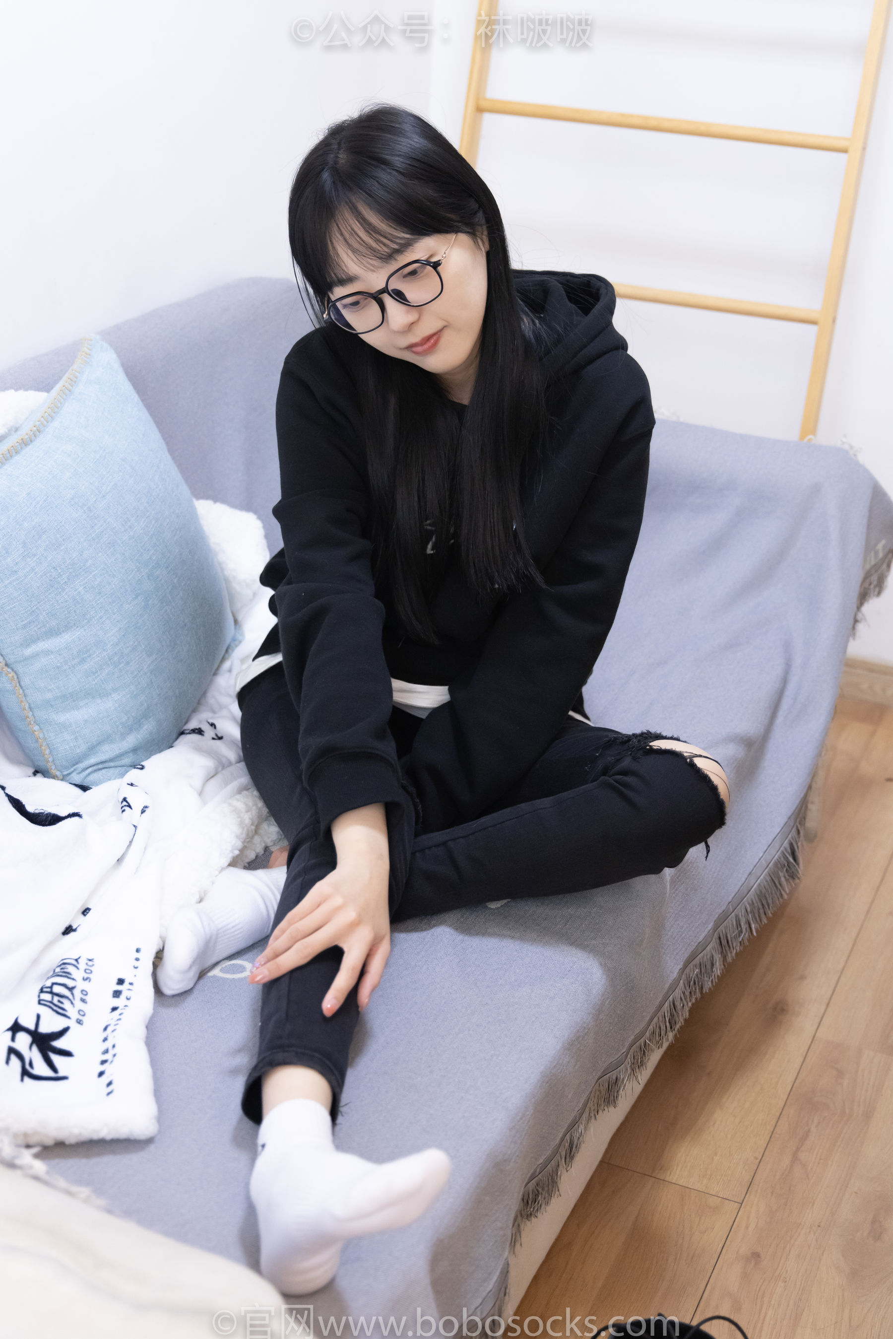 BoBoSocks袜啵啵 No.061 稚予-短靴、白棉袜、裸足