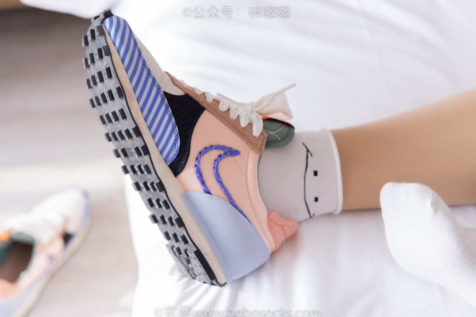 BoBoSocks袜啵啵 No.062 涵涵-运动鞋、白棉袜、厚肉丝