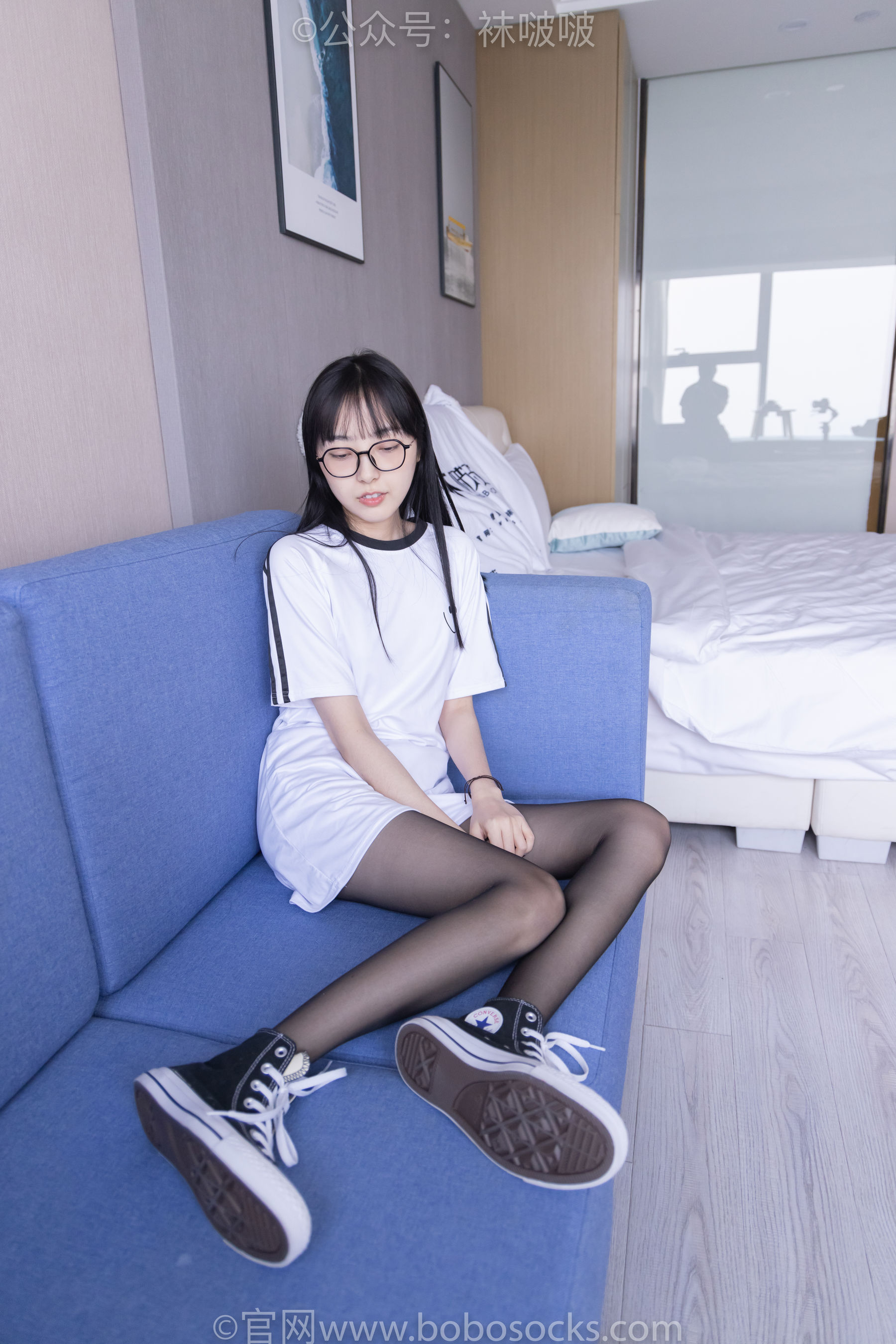 BoBoSocks袜啵啵 No.067 稚予-匡威帆布鞋、黑丝