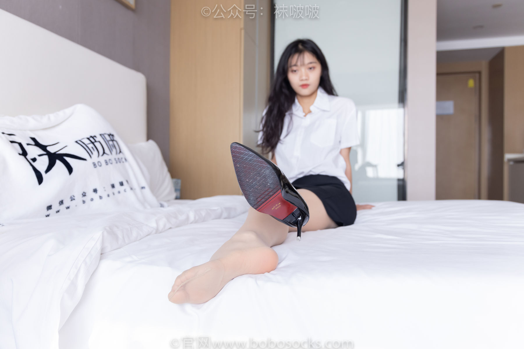 BoBoSocks袜啵啵 No.071 涵涵-OL制服、高跟鞋、肉丝