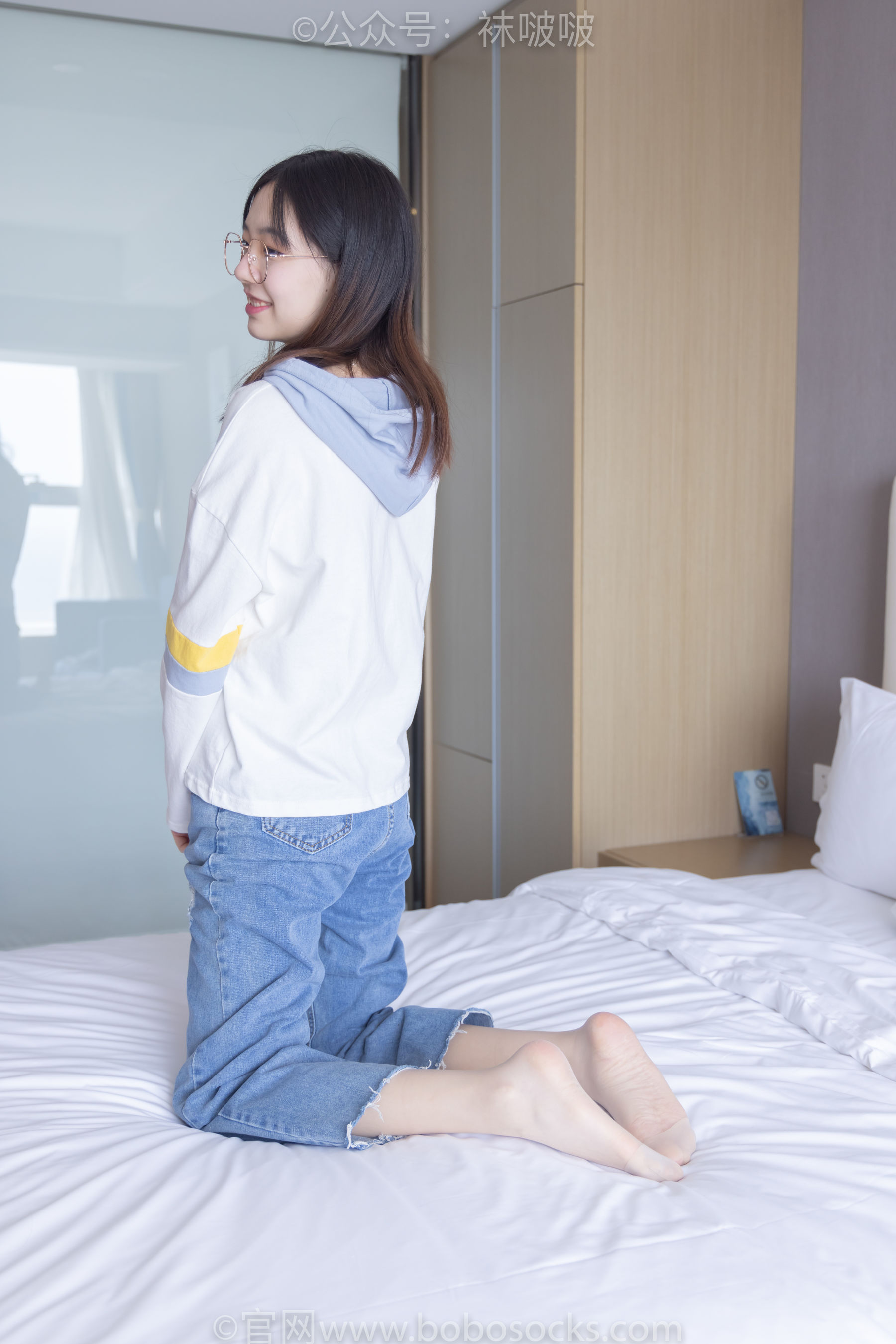 BoBoSocks袜啵啵 No.080 小甜豆-帆布鞋、白棉袜、肉丝
