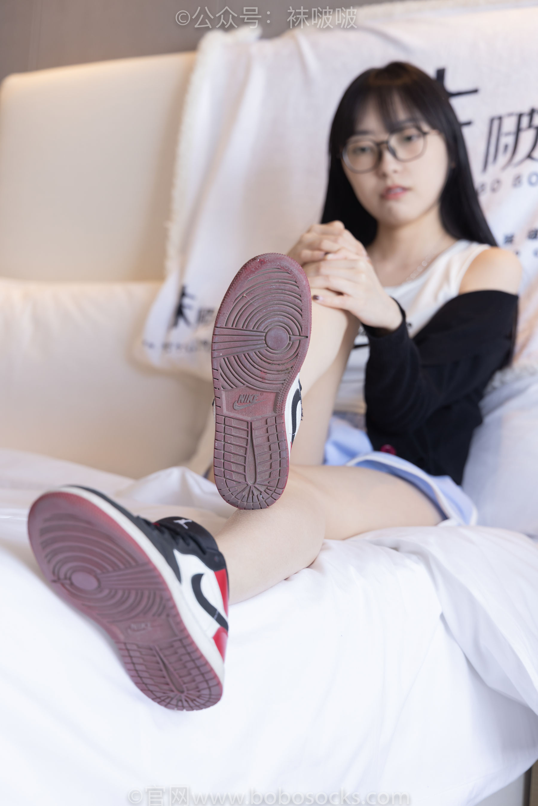 BoBoSocks袜啵啵 No.081 稚予- AJ、浅黄色短棉袜、浅蓝色短棉袜、裸足
